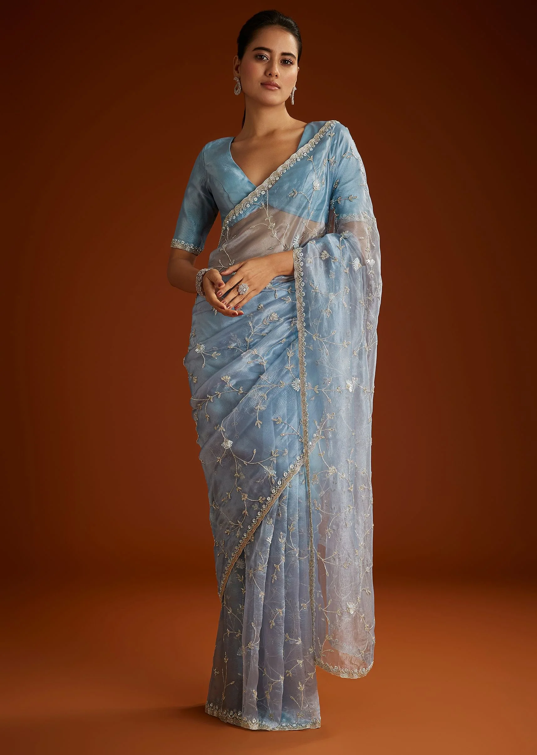 Aqua Blue Crushed Tissue Saree With Floral Jaal Embroidery - Image 3