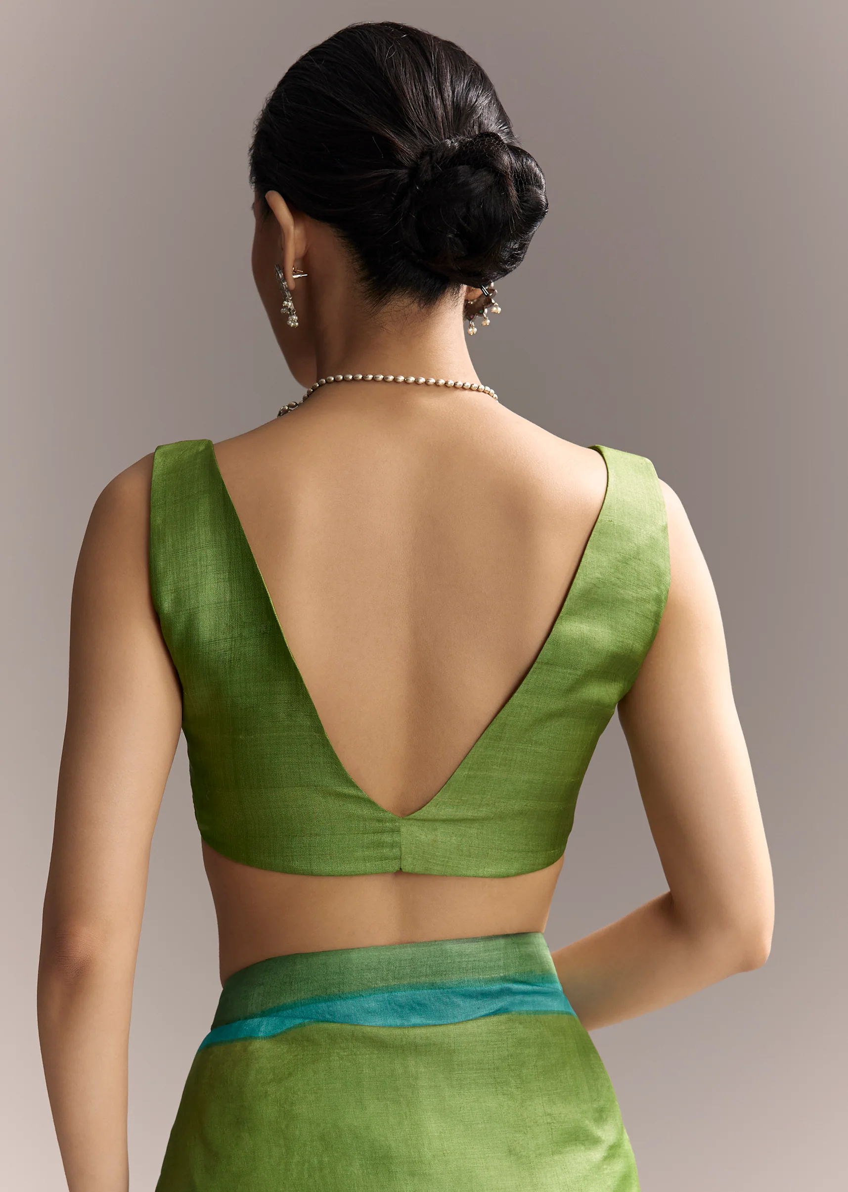 Artistic Green Festive Couple Set – Green Hand-Painted Cotton Saree For Her And Green Floral Silk Kurta Set For Him - Image 8