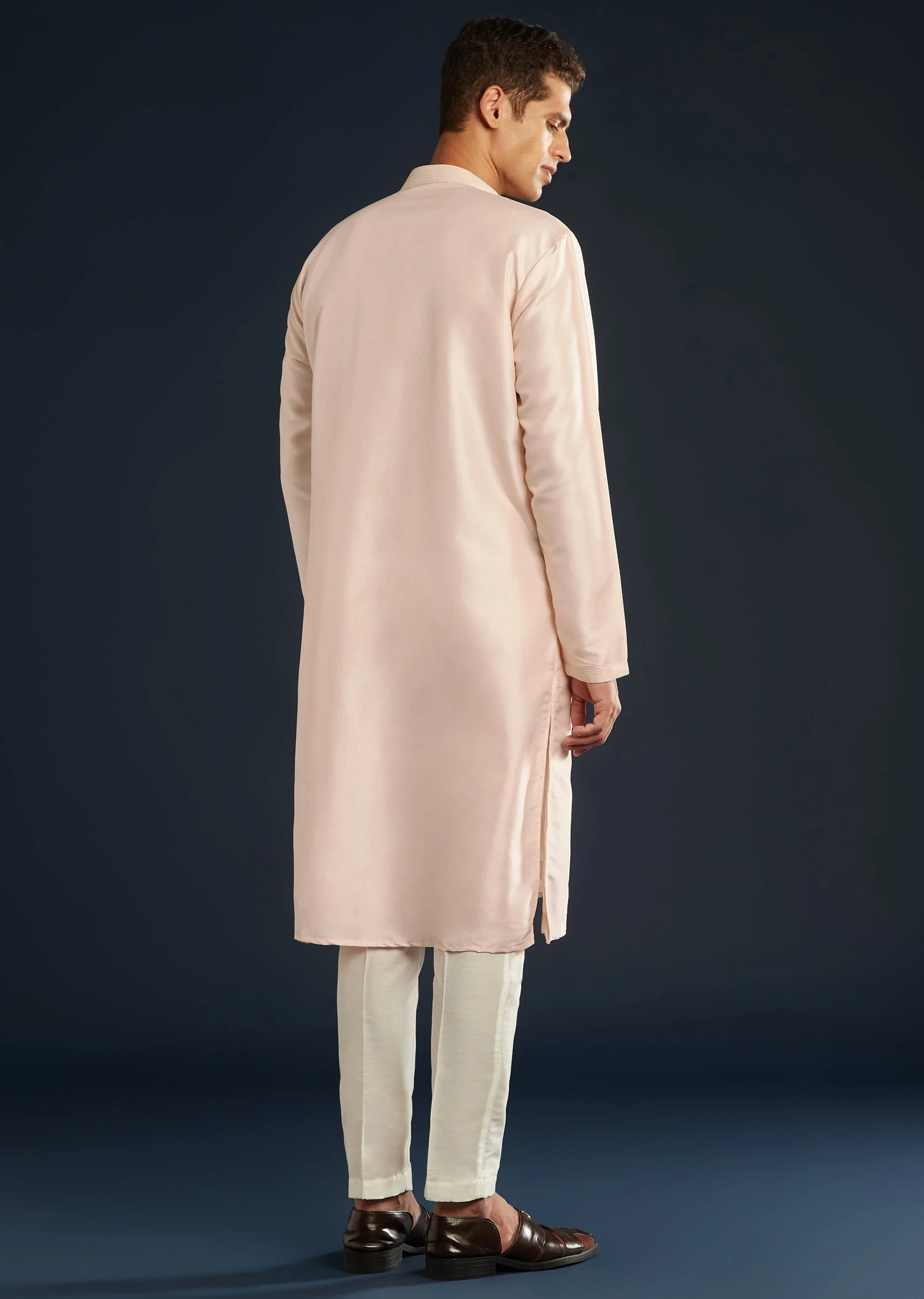 Baby Pink Silk Kurta Set with Resham Thread Accents - Image 5