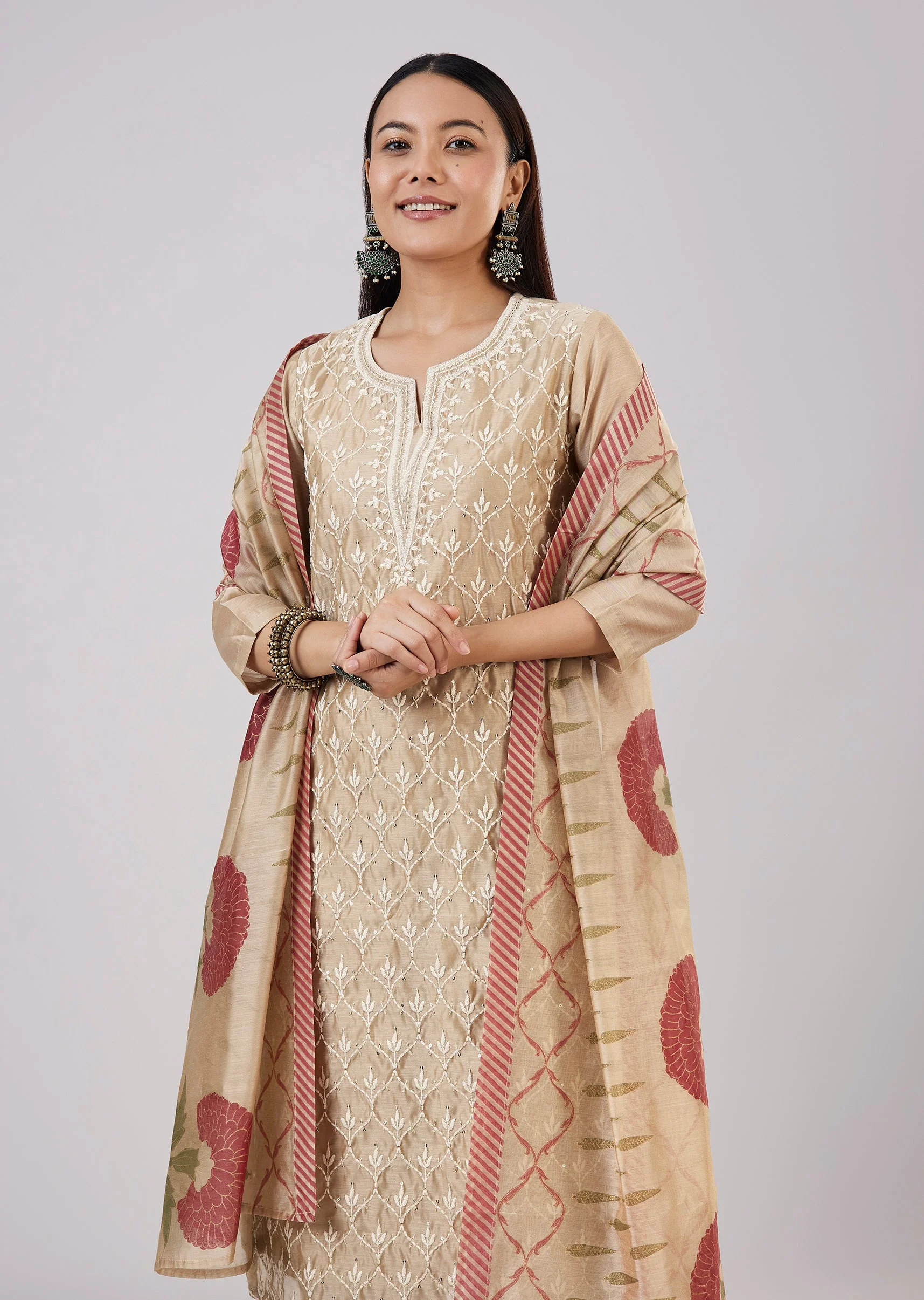 Beige Chanderi Kurta Set With Thread And Sequins Work - Image 4