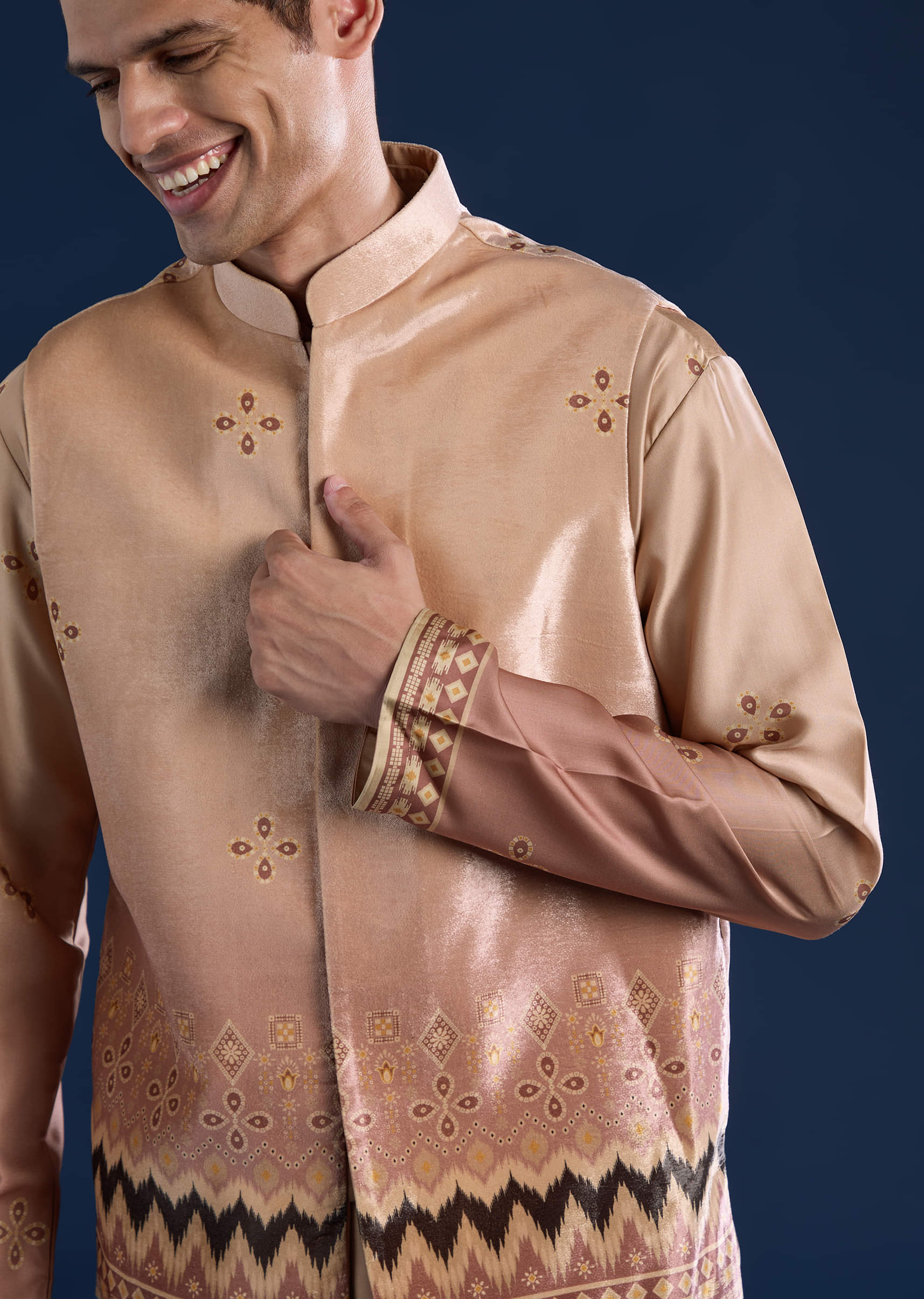 Beige Geometric Print Velvet Jacket and Ombre Kurta Set - Image 2
