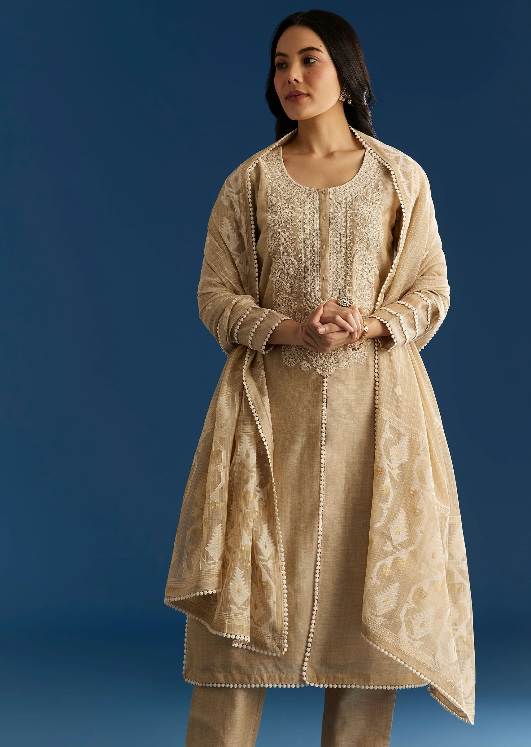 Beige Jamdani Kurta Set With Thread And Sequins Work - Image 4