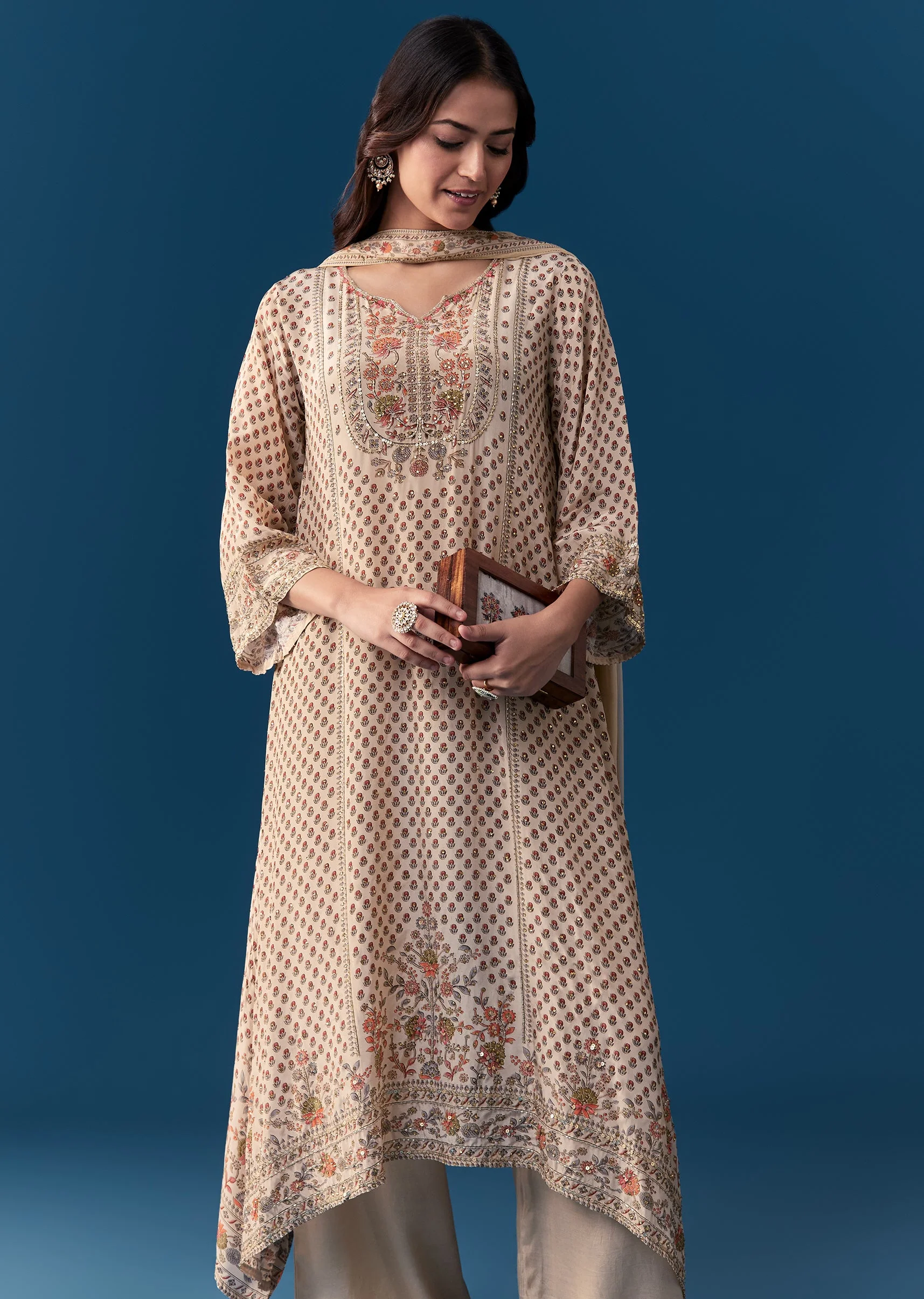 Beige Kurta Set With Sequins And Stone Work - Image 4