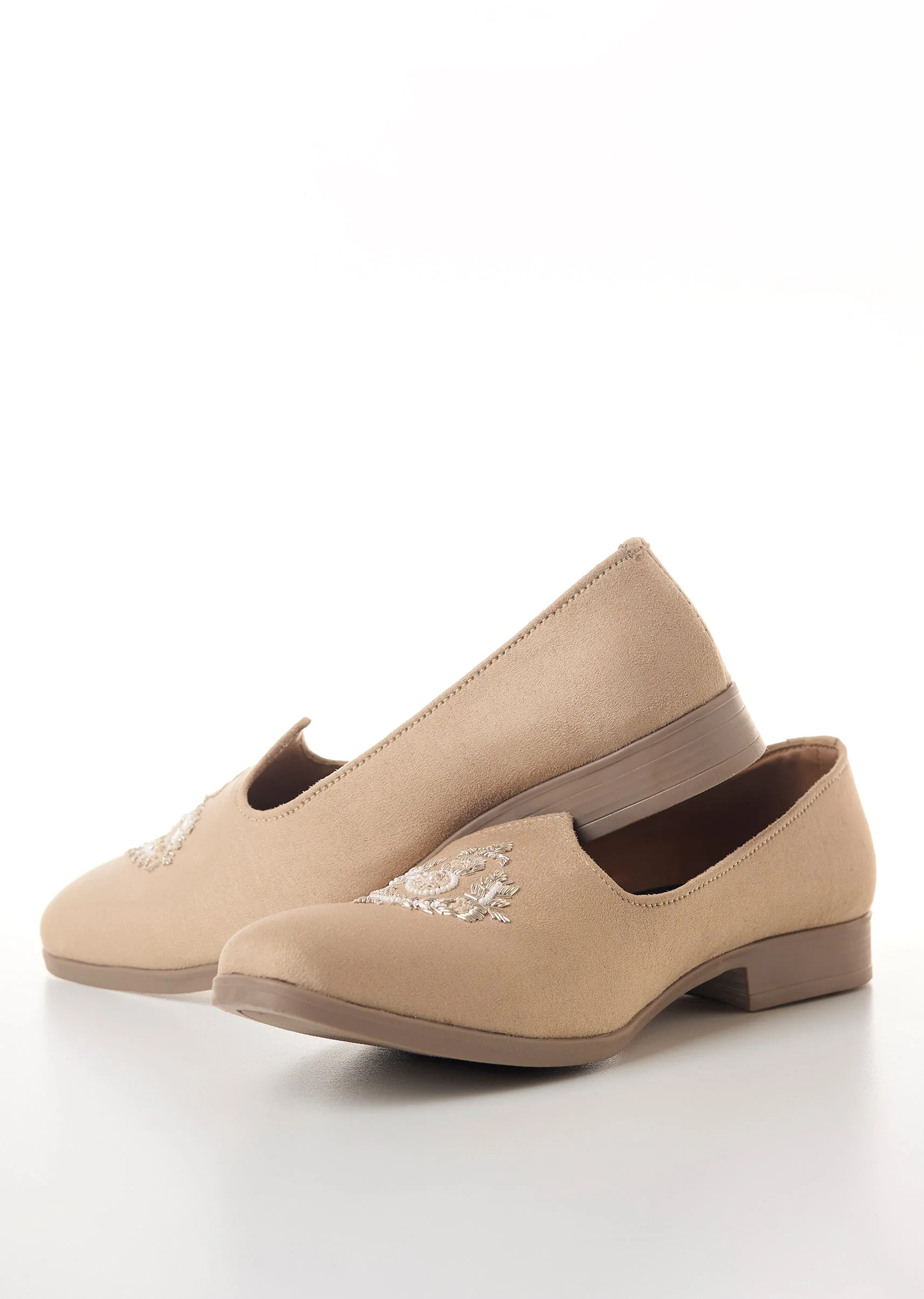 Beige Mens Footwear with Silver Thread Embroidery - Image 3