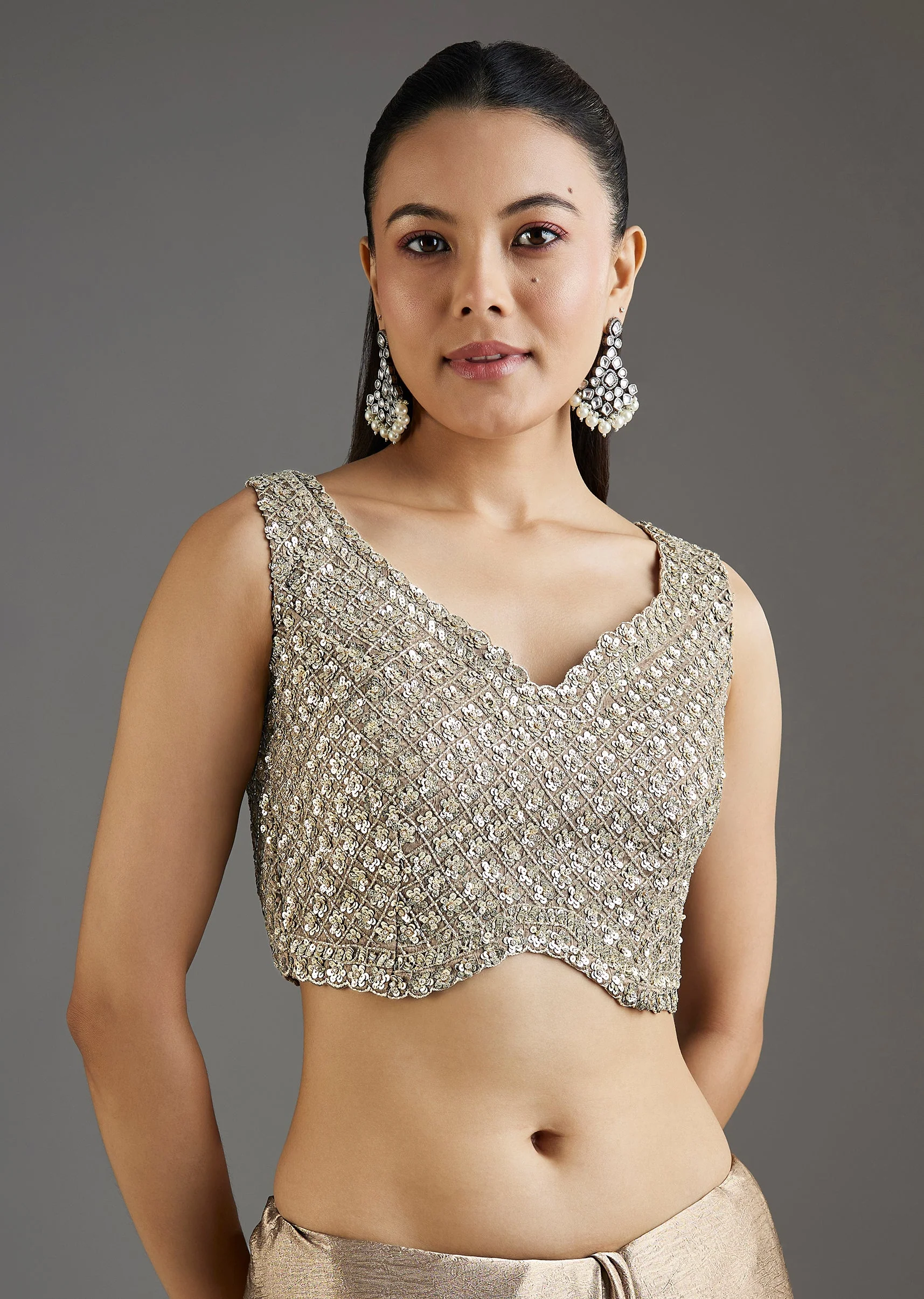Beige Rose Gold Chiffon Saree With Embellished Border - Image 7