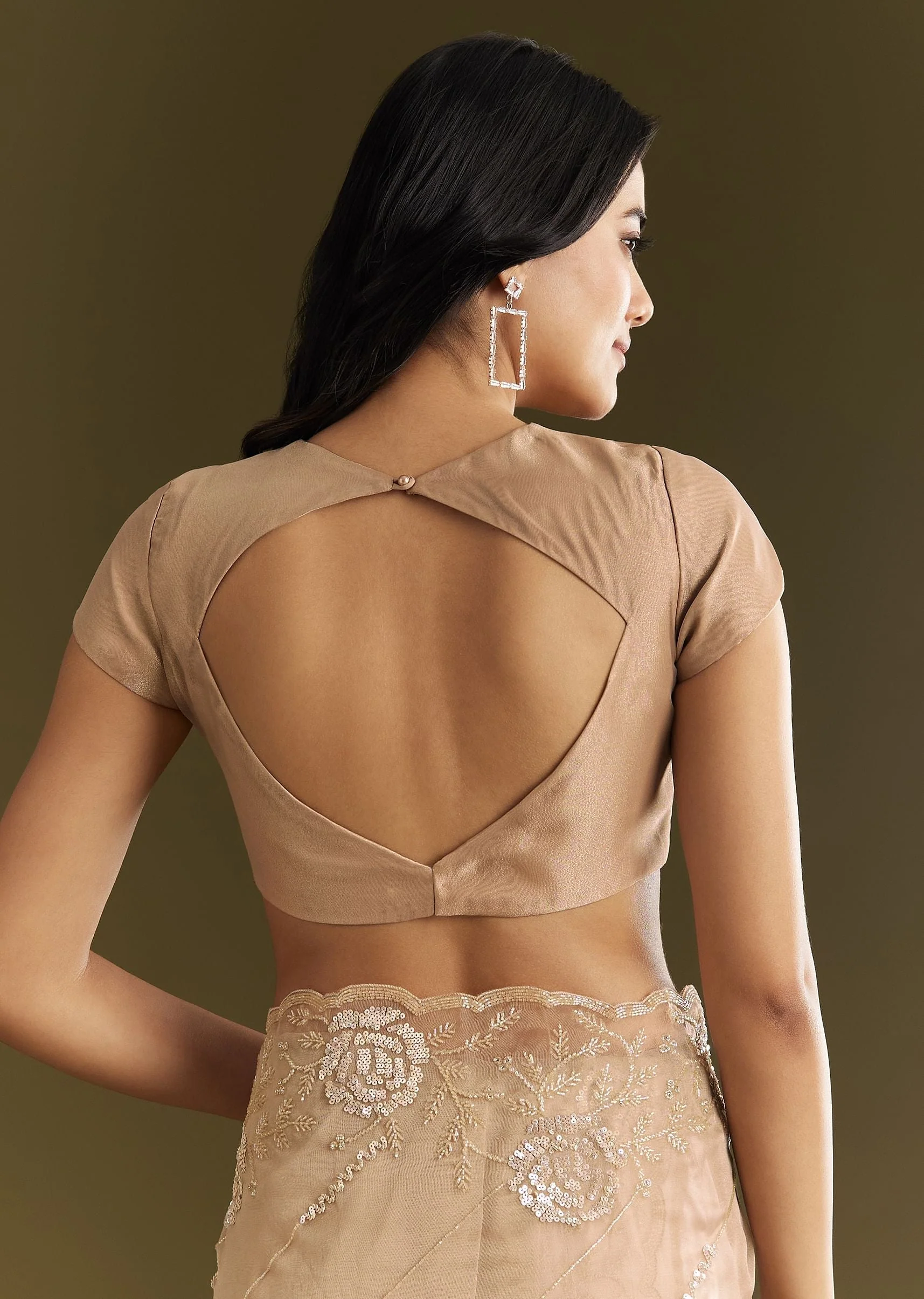 Beige Tissue Saree With Floral Embroidery And Scallop Border - Image 8