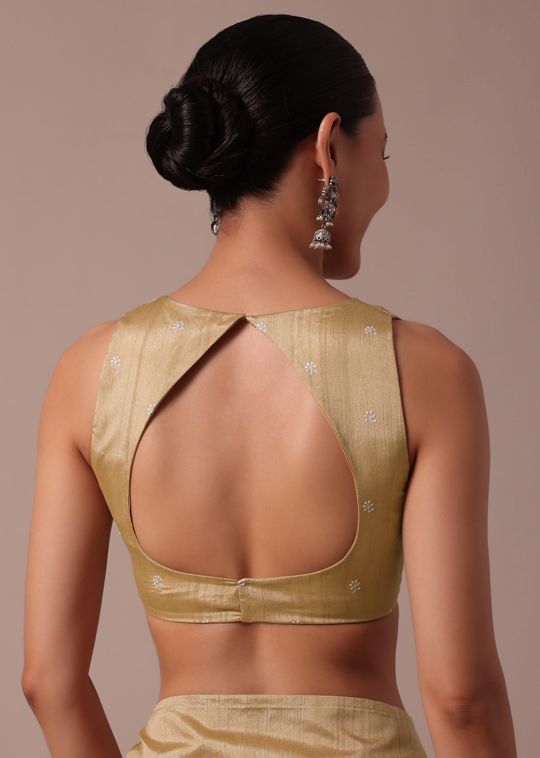 Beige Tussar Saree With Unstitched Blouse - Image 8