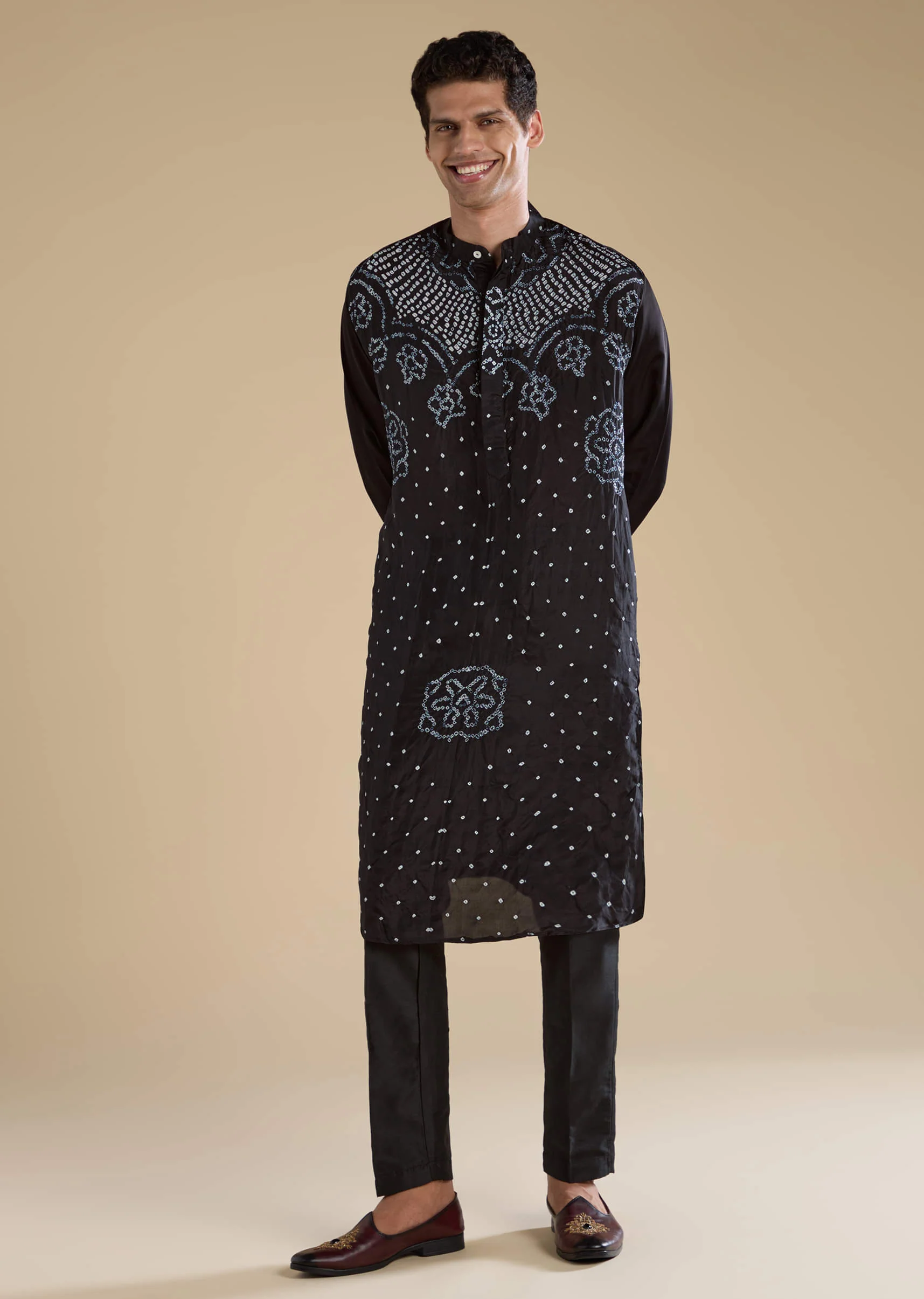 Black Bandhani Silk Mens Kurta and Pant Set - Image 3