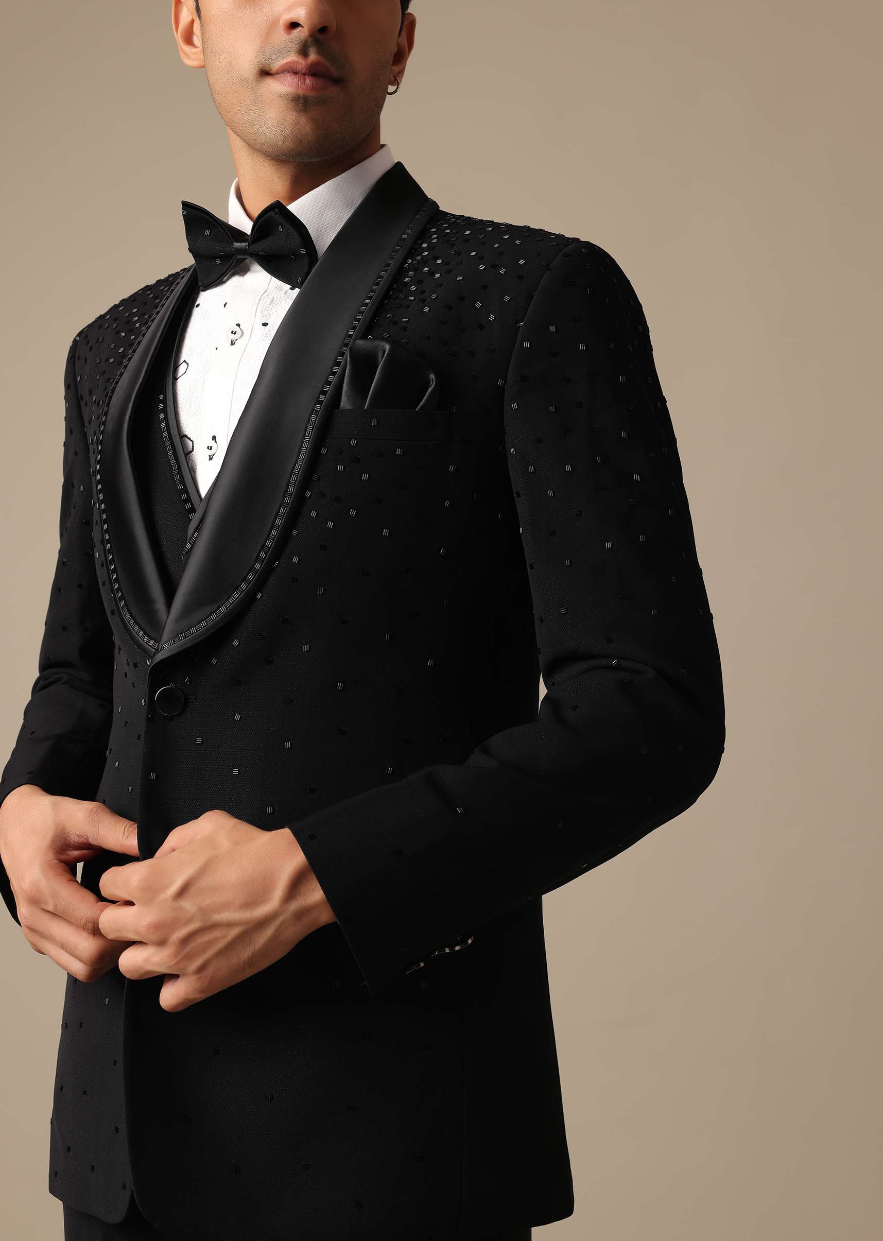 Black Blazer And Pant Set With Embroidered Detail Tuxedo Set - Image 3