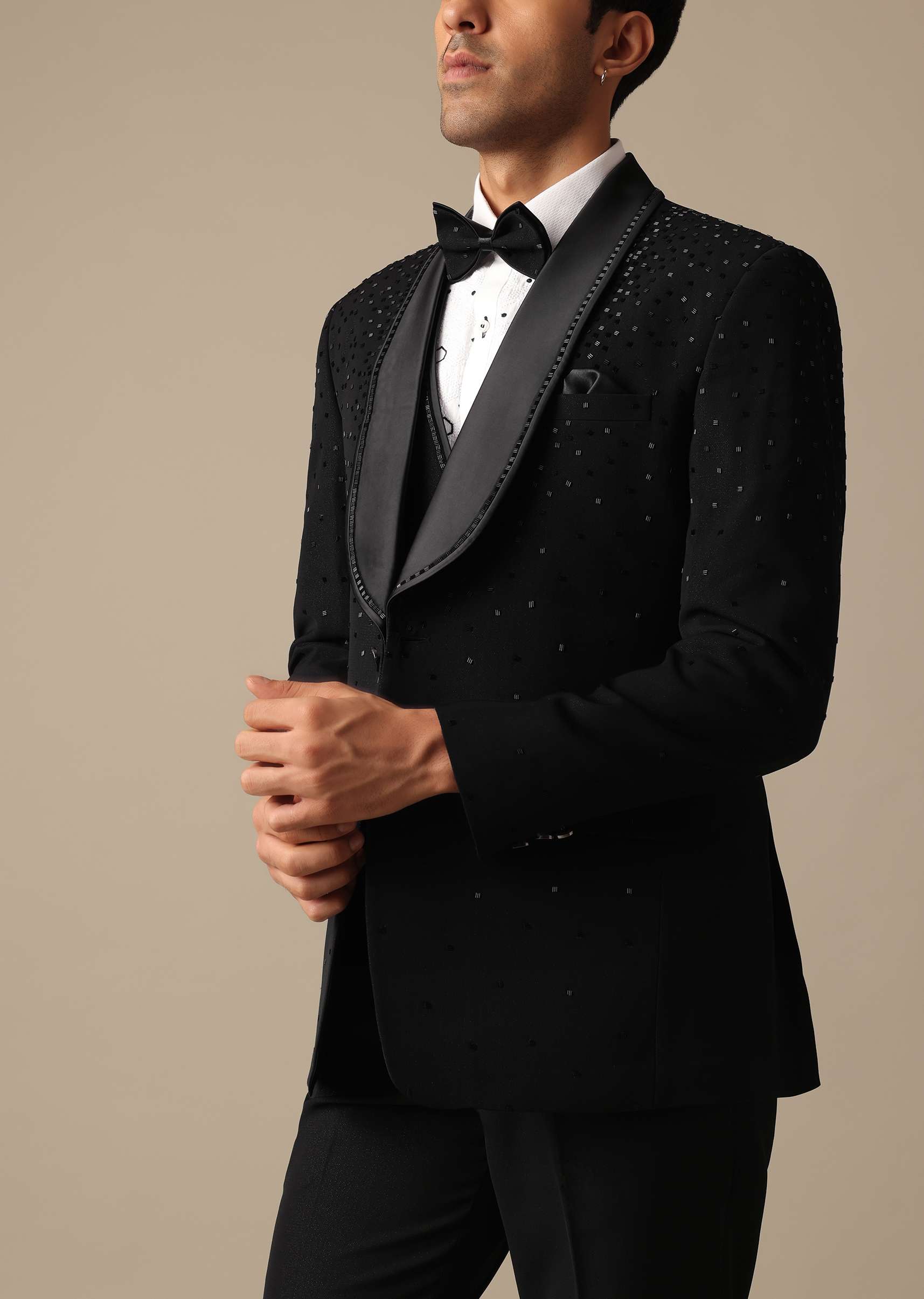 Black Blazer And Pant Set With Embroidered Detail Tuxedo Set - Image 6
