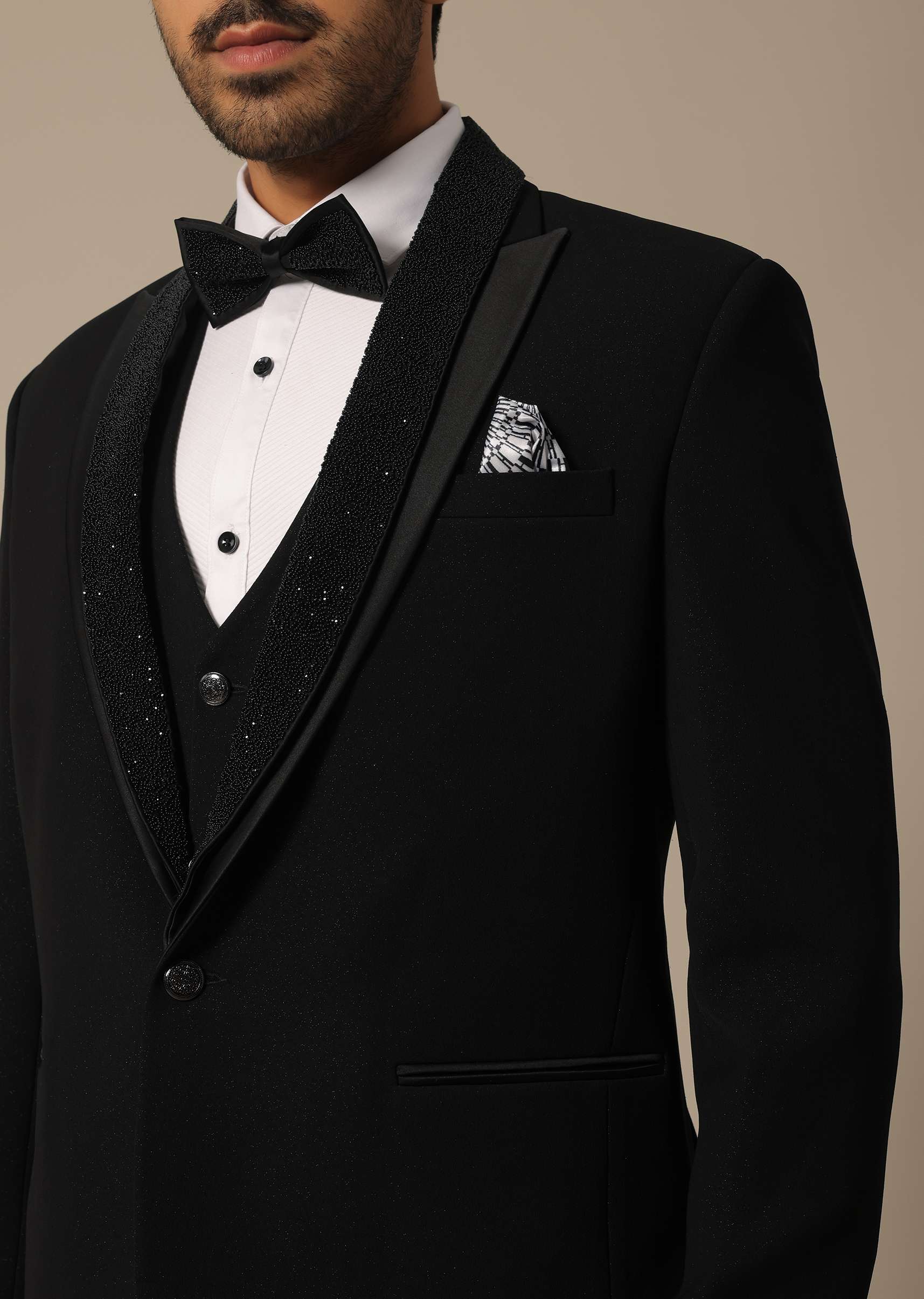 Black Blazer Set With Embroidered Detail - Image 2