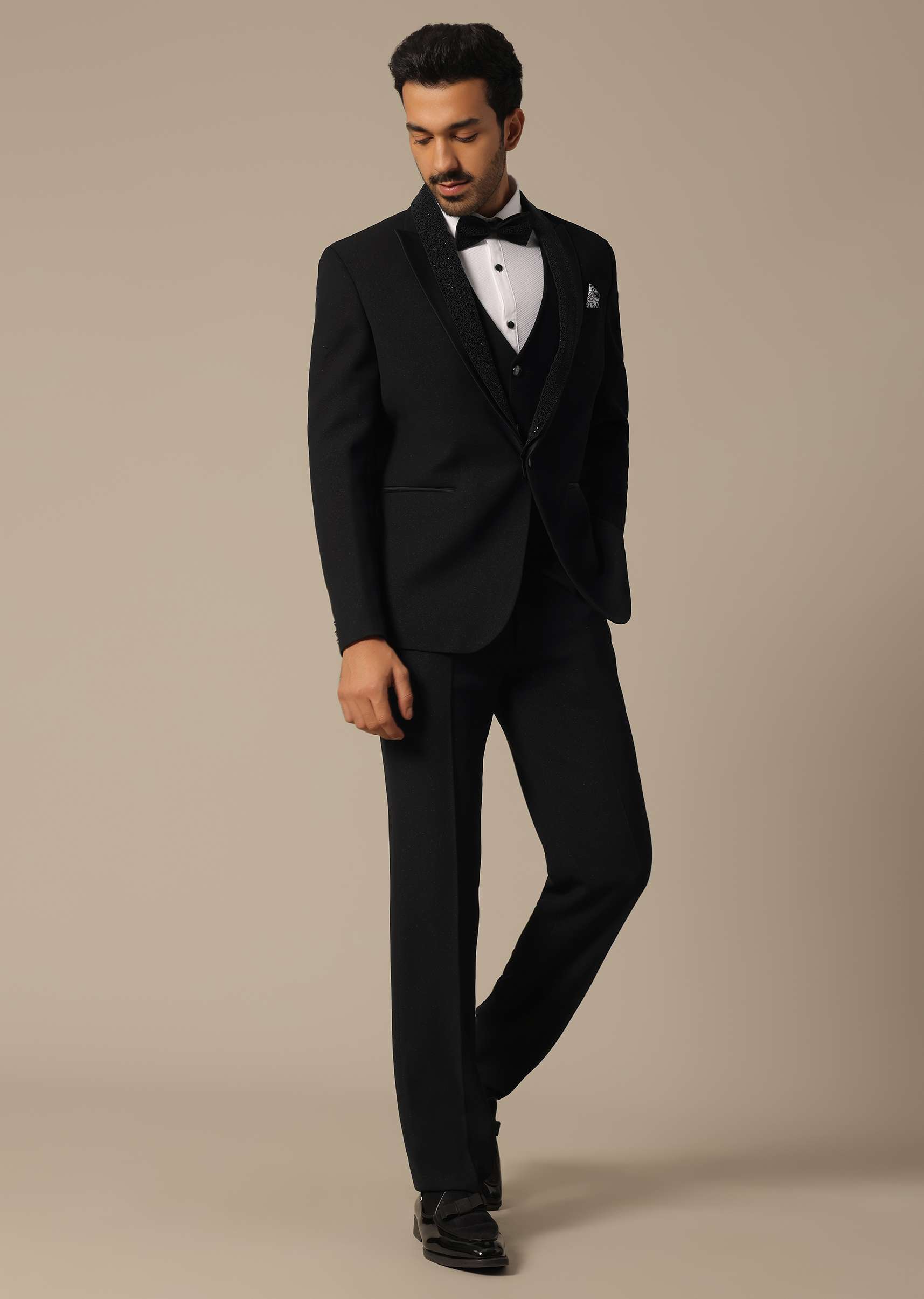 Black Blazer Set With Embroidered Detail - Image 9