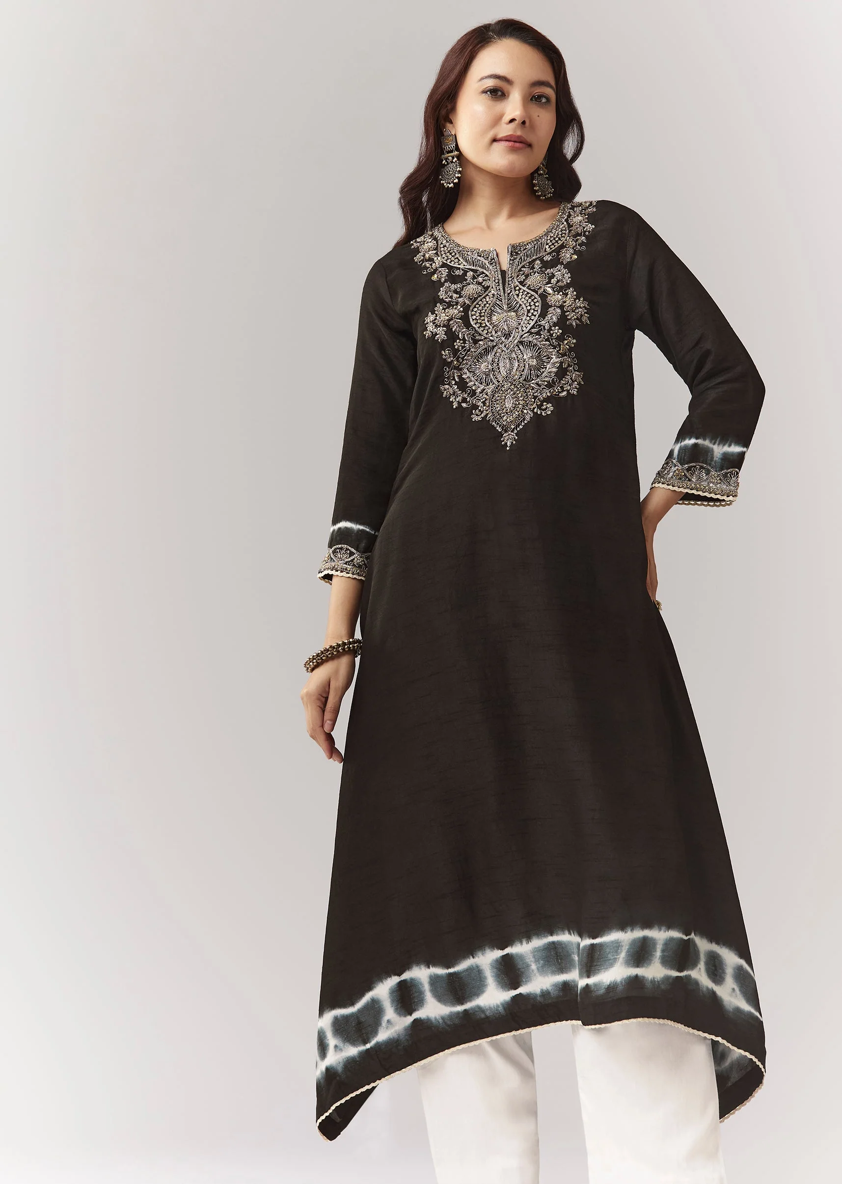 Black Cut Dana Sequin Kurta Pant Coord With Leheriya Border - Image 4