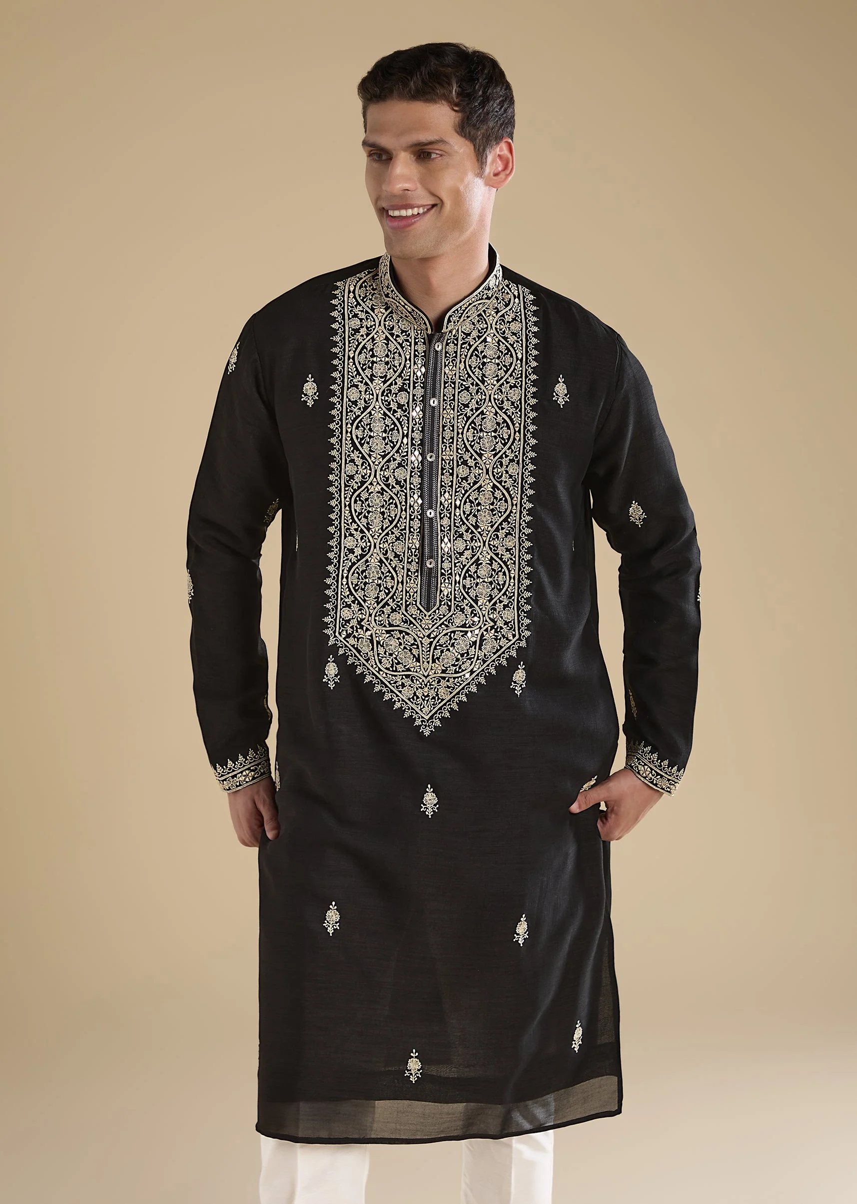 Black Embroidered Kurta Set With Pants - Image 4