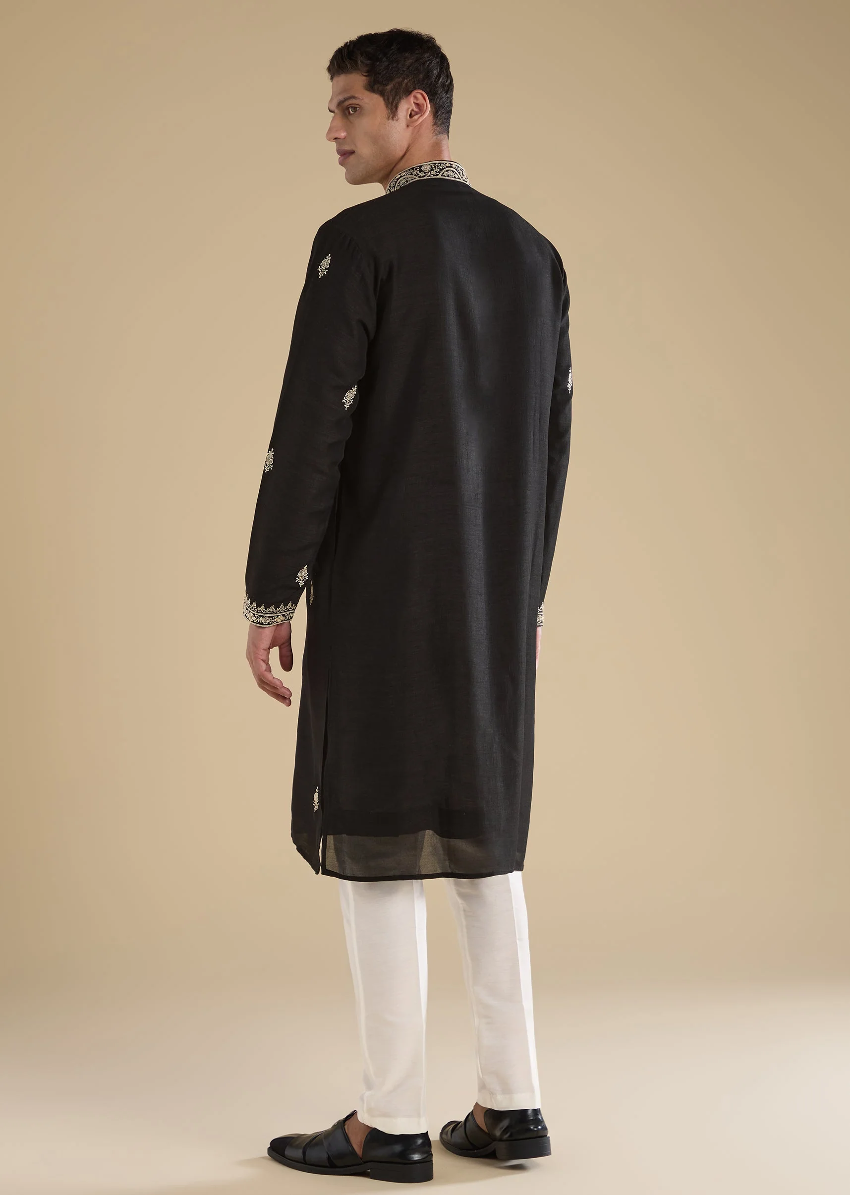 Black Embroidered Kurta Set With Pants - Image 5