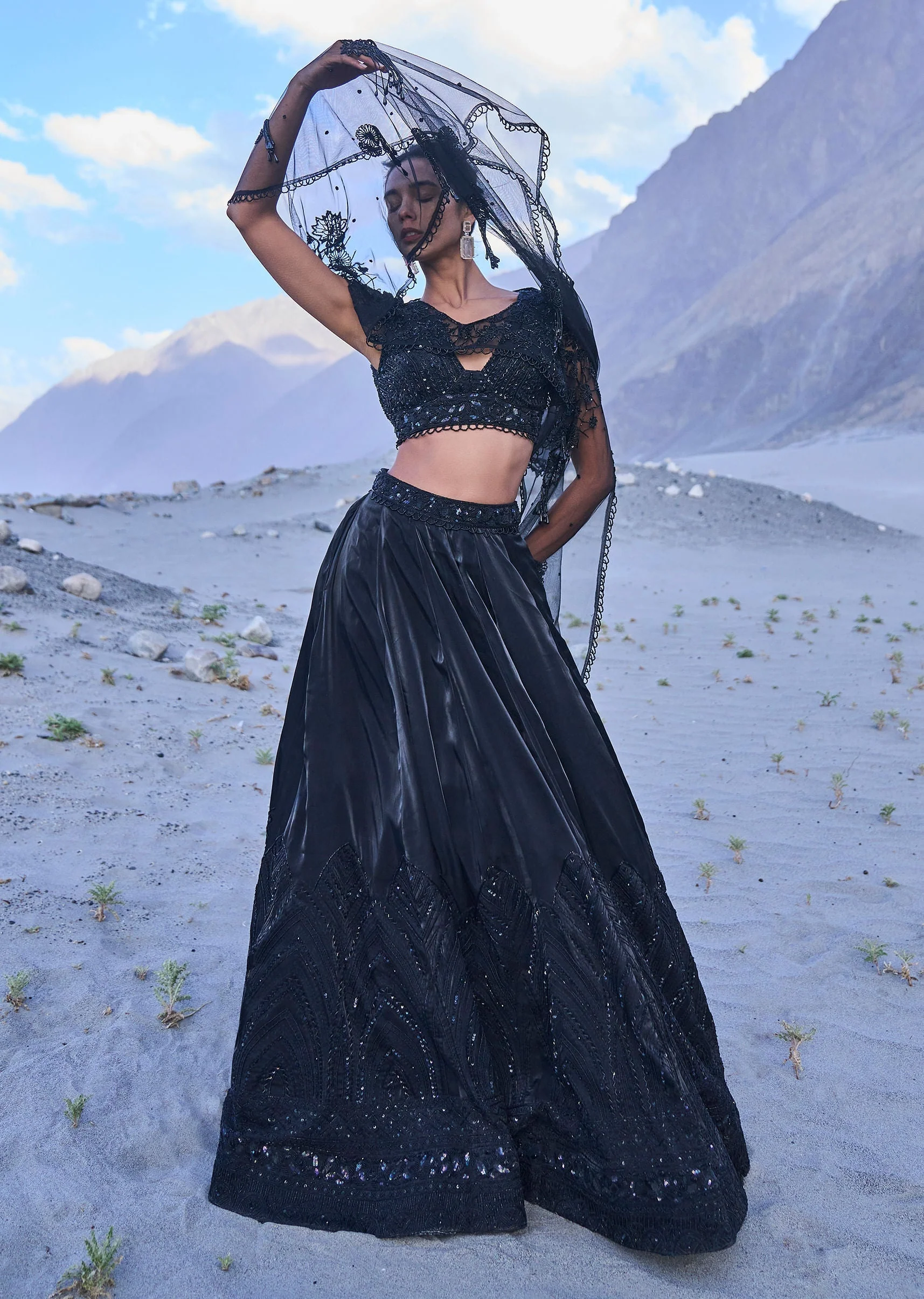 Black Embroidered Organza Lehenga Set With Cape - Image 4