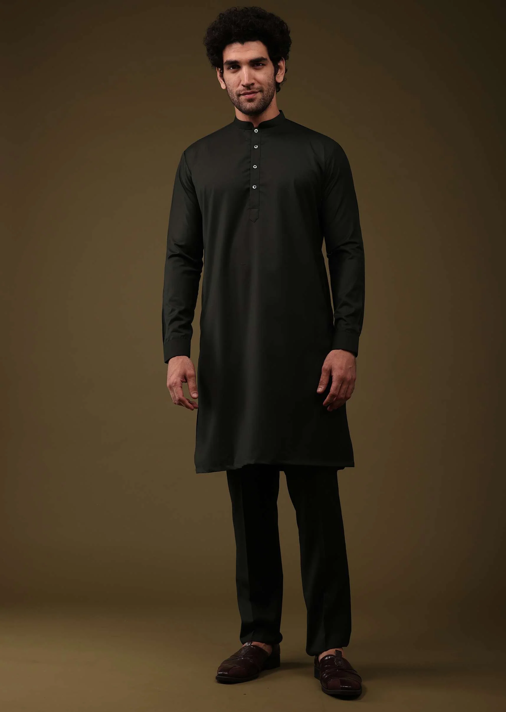 Black Festive Bandi Jacket Set In Silk With Threadwork And Embroidery - Image 6