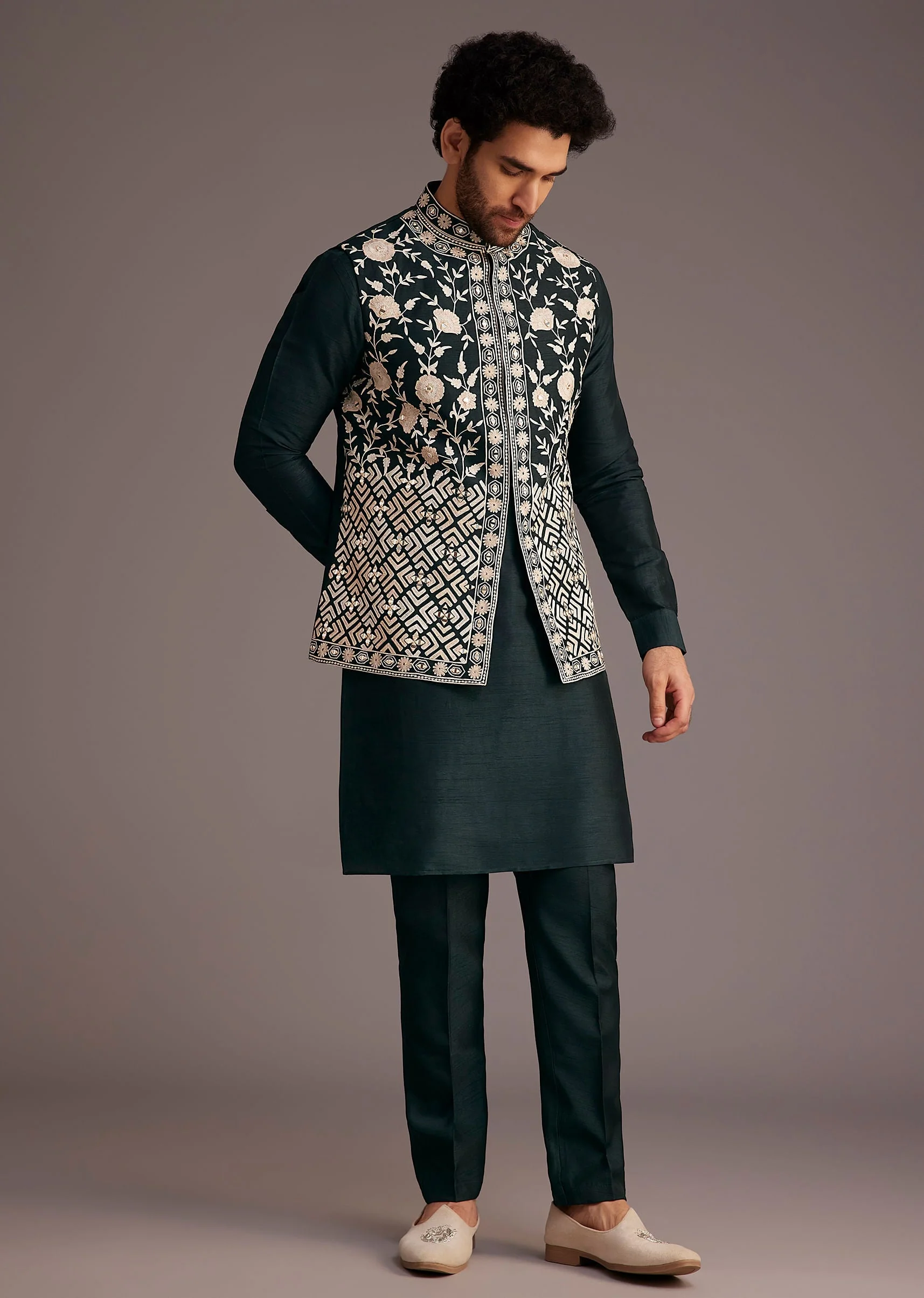 Black Floral Embroidered Jacket Kurta Set - Image 3