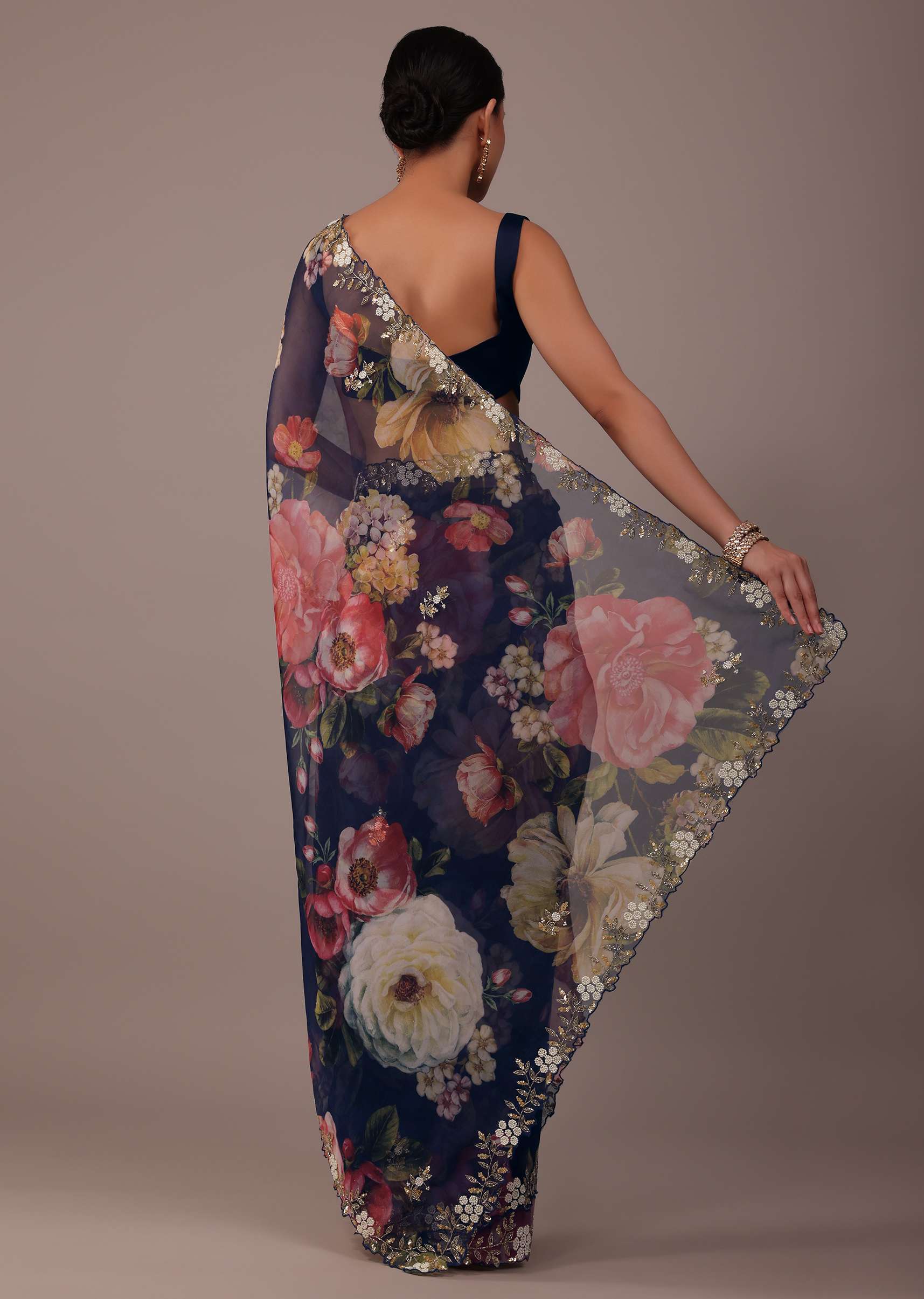 Navy blue Floral Printed Saree In Organza With Cut Dana Embroidery - Image 4