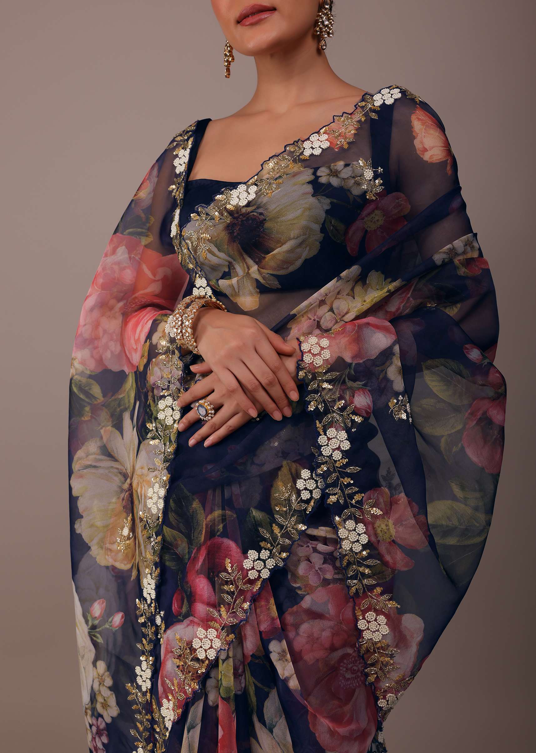 Navy blue Floral Printed Saree In Organza With Cut Dana Embroidery - Image 5