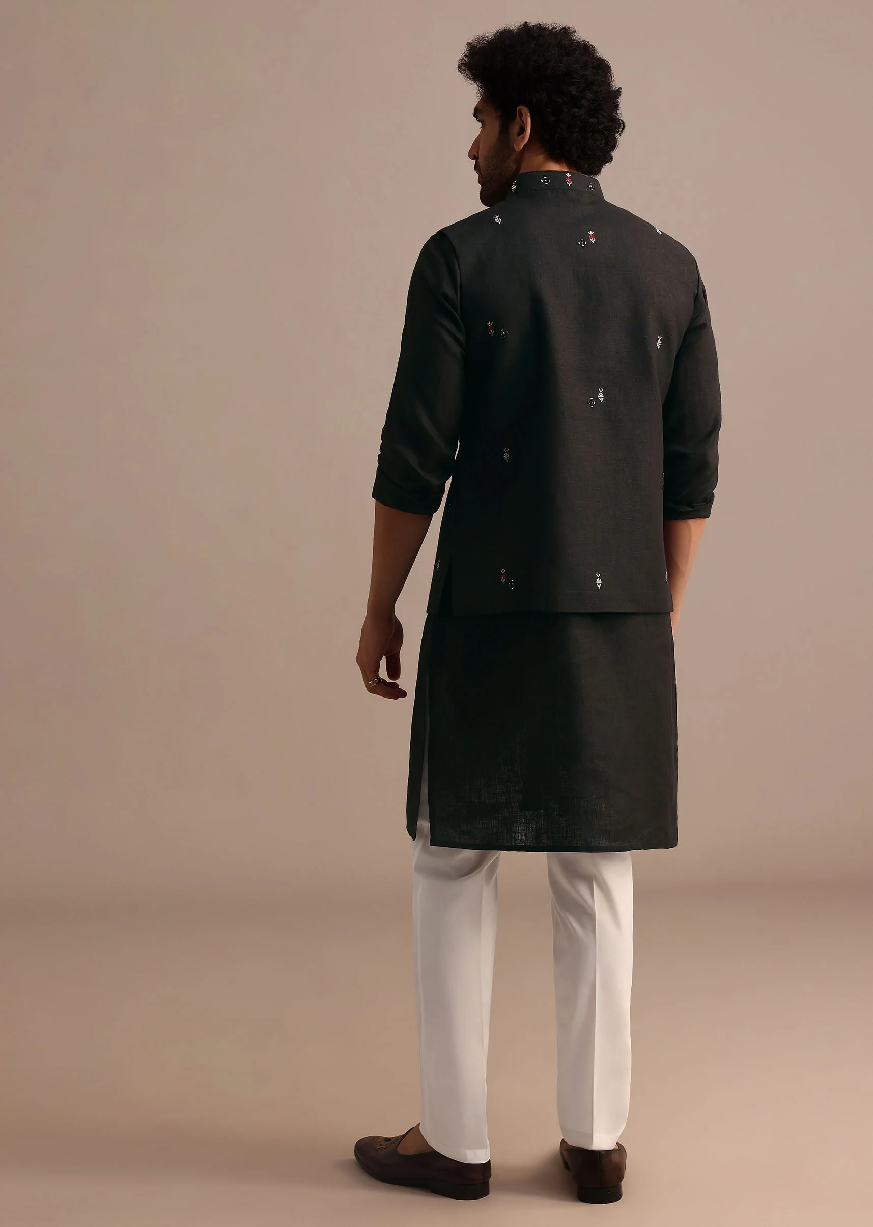 Black Kurta Jacket Set With Resham Work - Image 6