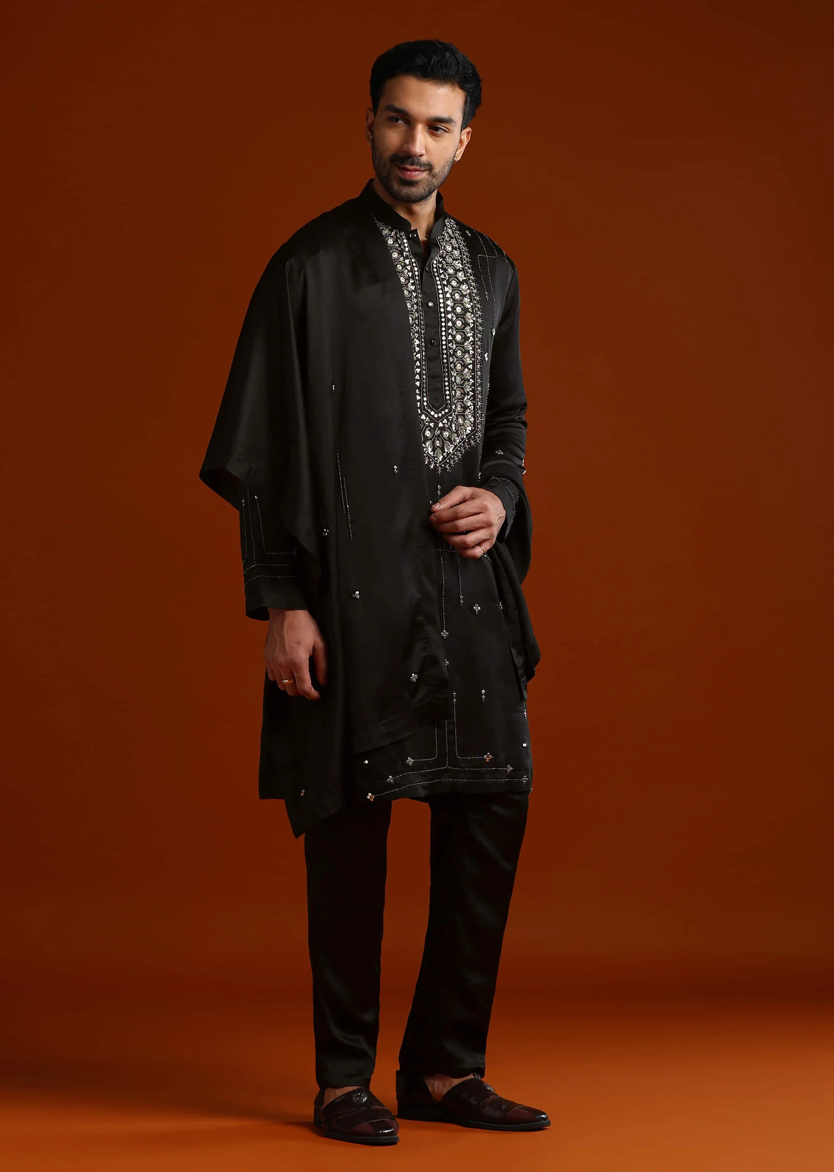 Black Kurta Set For Men With Metal Embroidery - Image 3