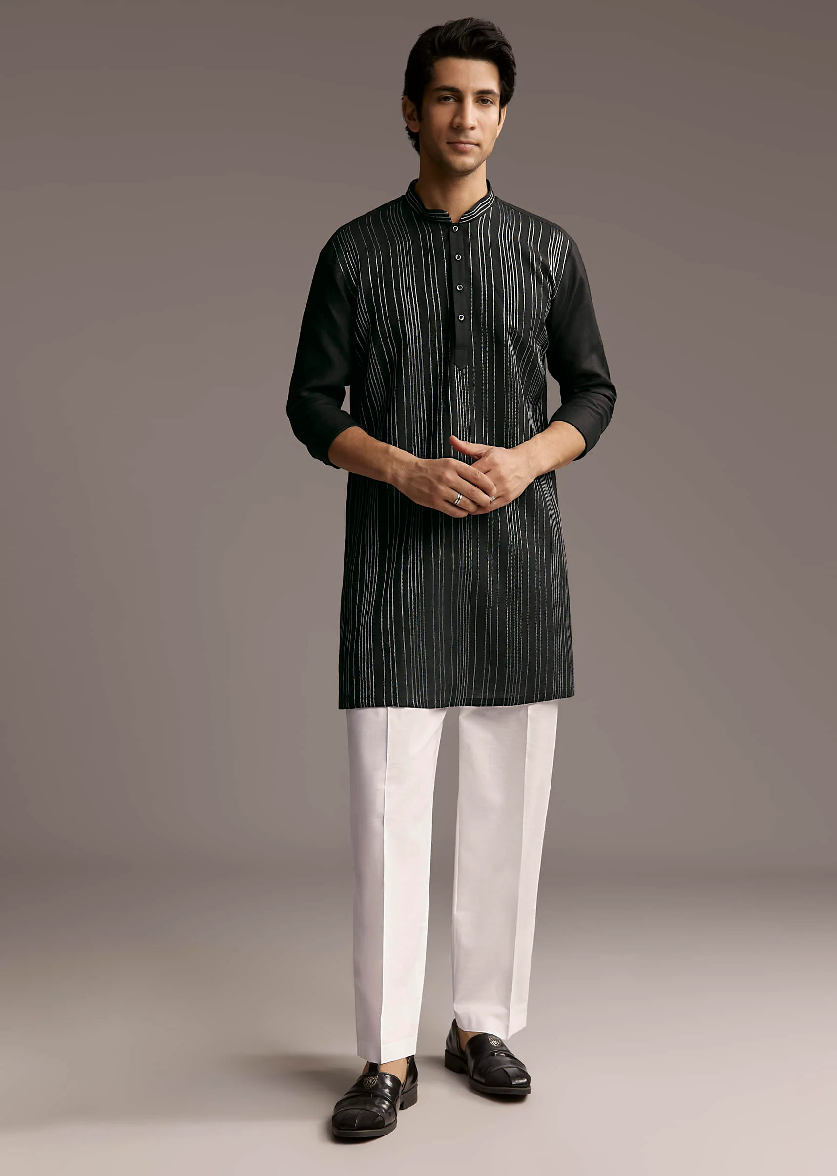Black Linen Kurta Set For Men With Resham Embroidery - Image 3