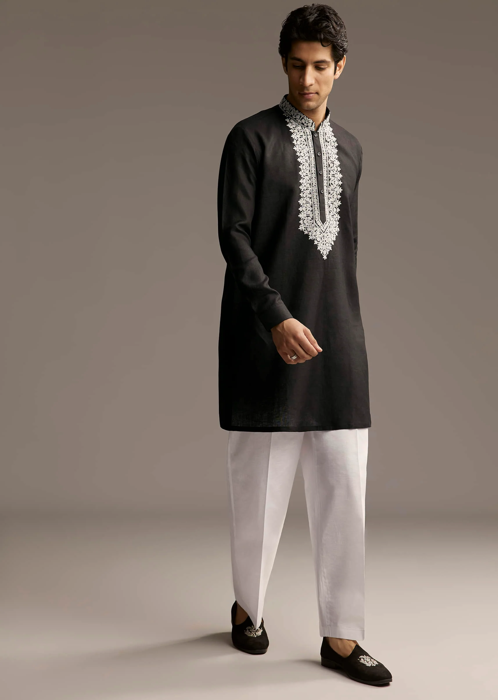Black Linen Kurta Set For Men With Thread And Resham Work - Image 3