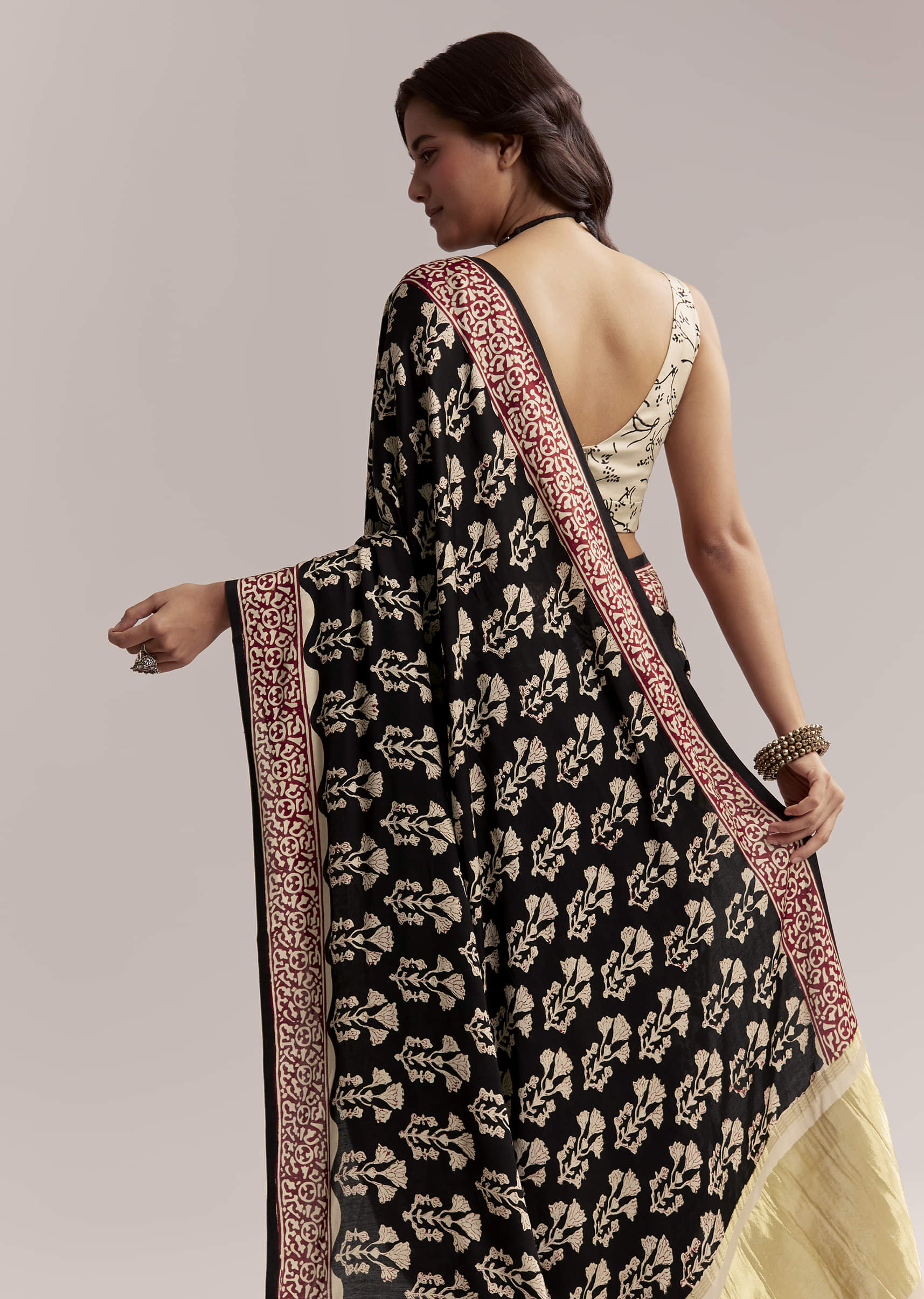 Black Linen Printed Saree With Hand Block Ajrakh Leaf Print - Image 6