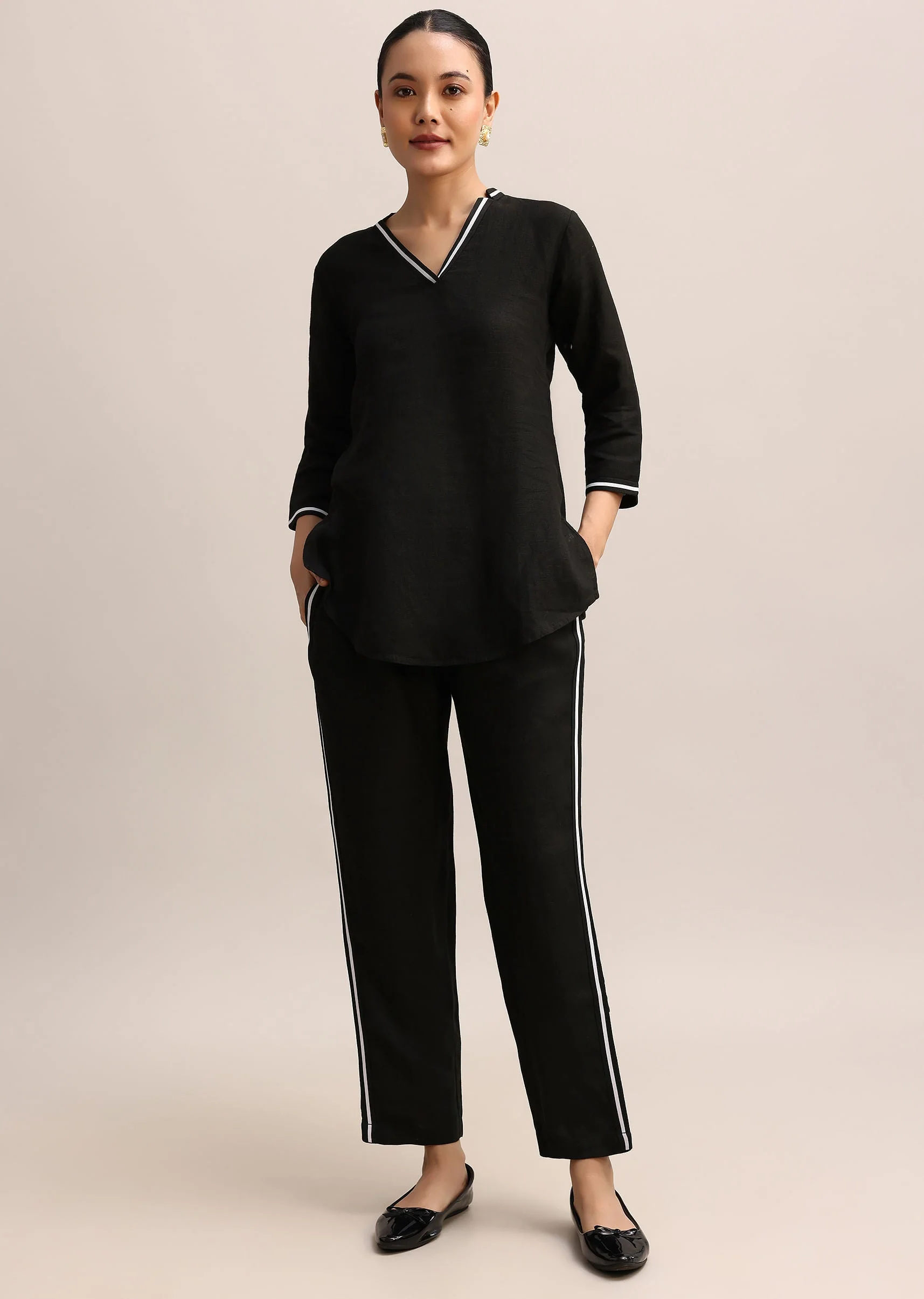 Black Linen Top And Pant With Patch Work - Image 3