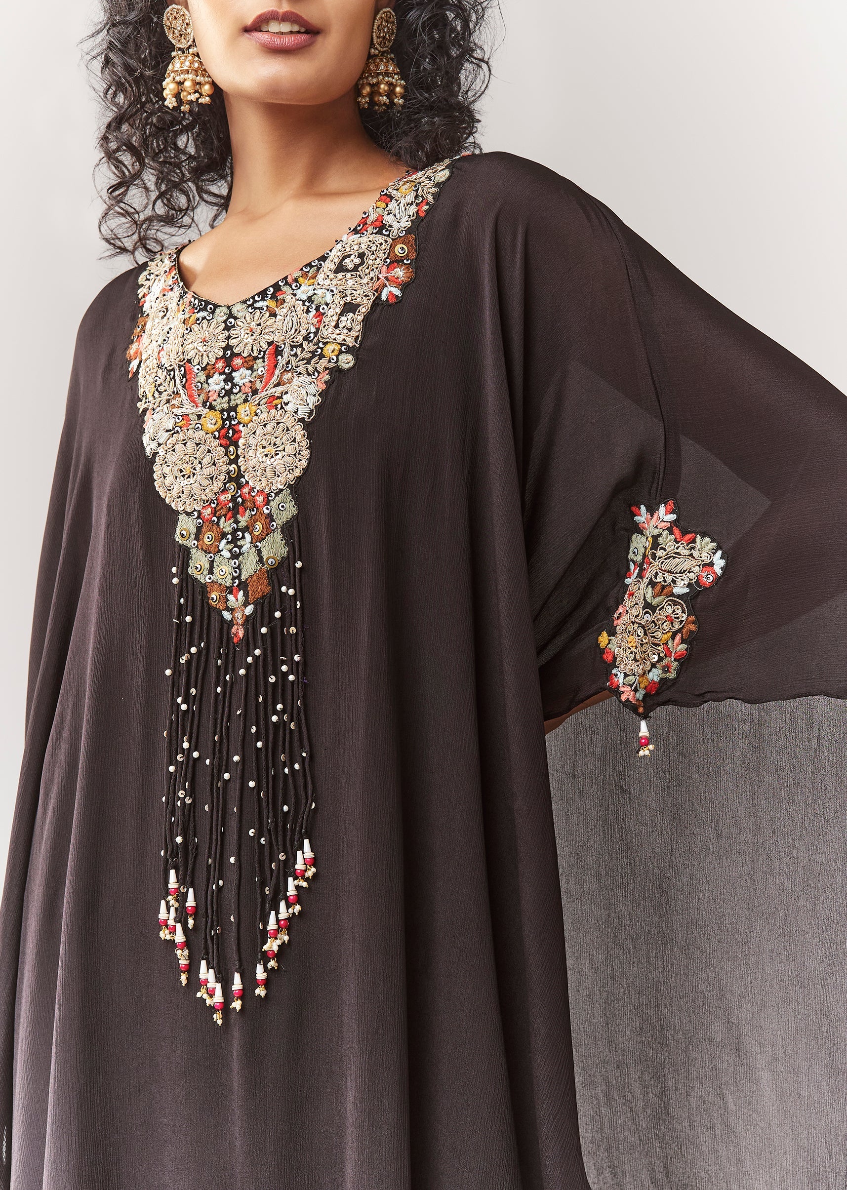 Black Minimal Cape Set With Thread Work - Image 2