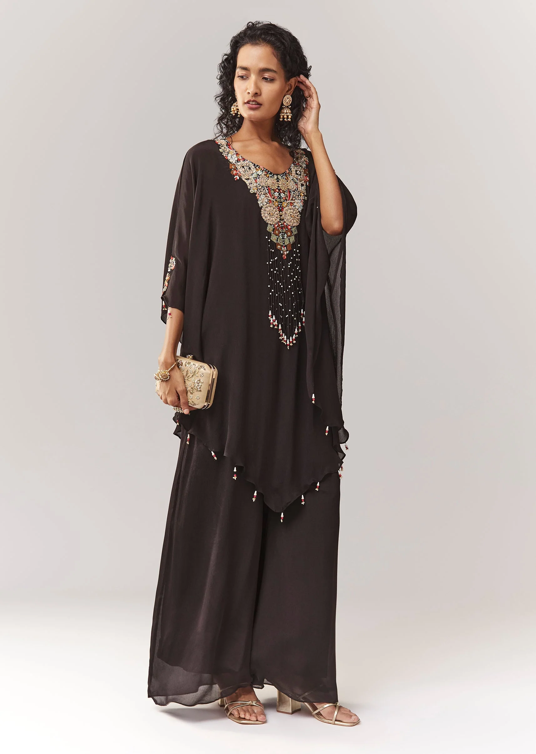 Black Minimal Cape Set With Thread Work - Image 3