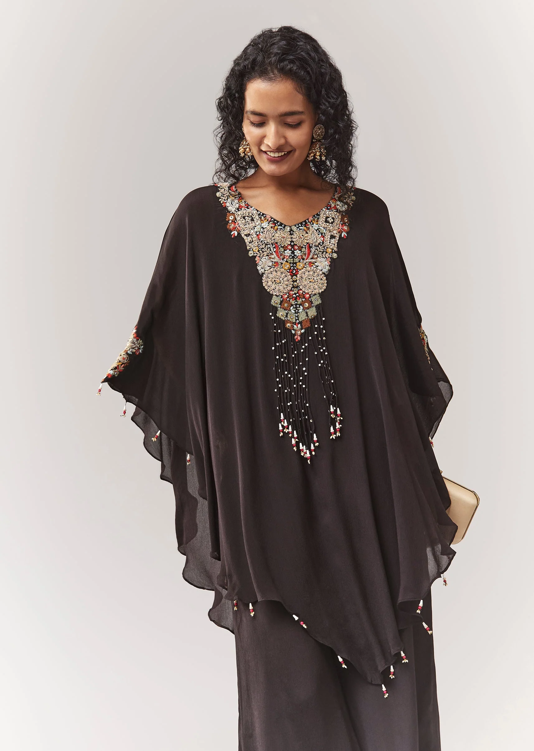 Black Minimal Cape Set With Thread Work - Image 4