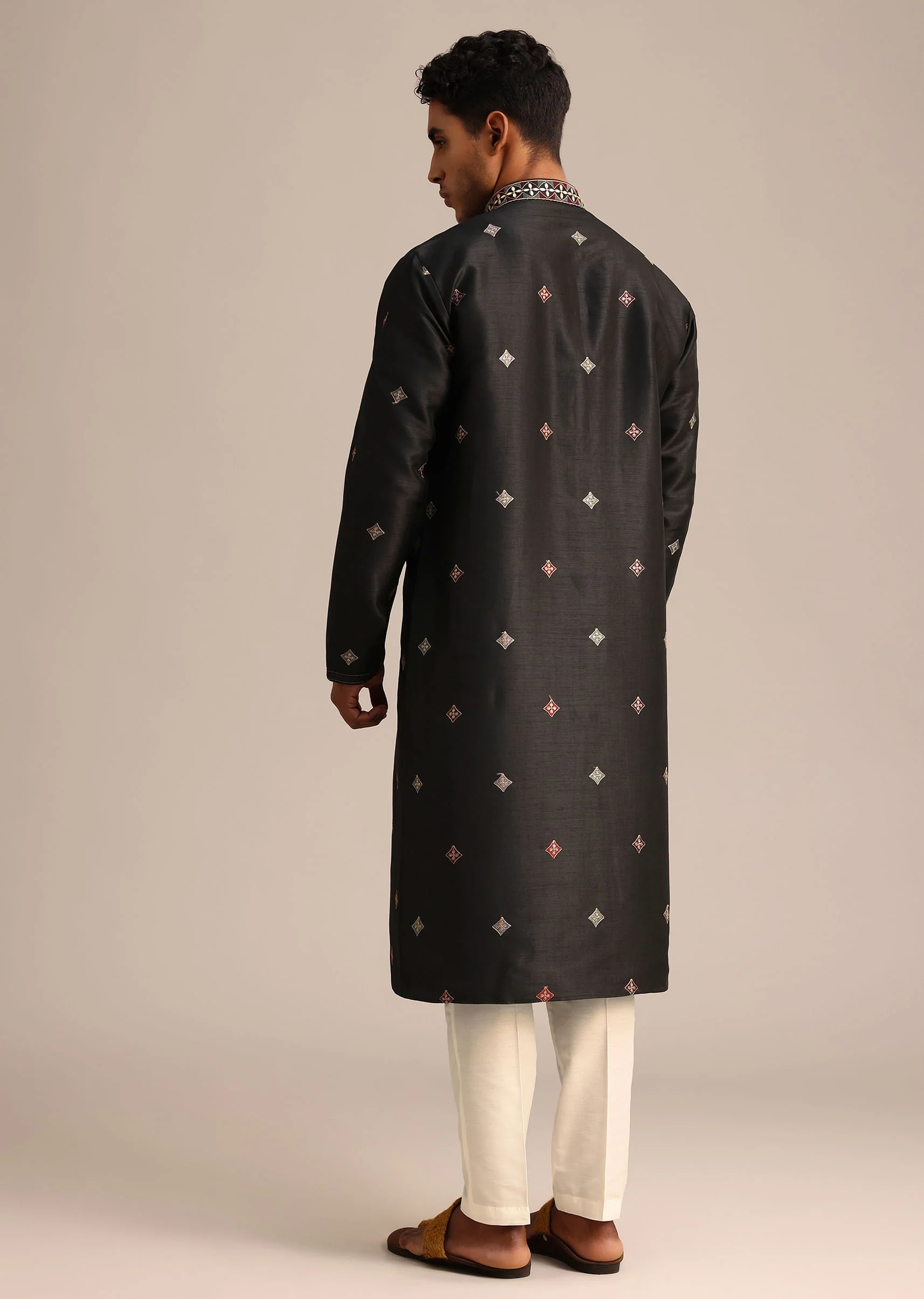 Black Mirror Work Kurta Set - Image 5