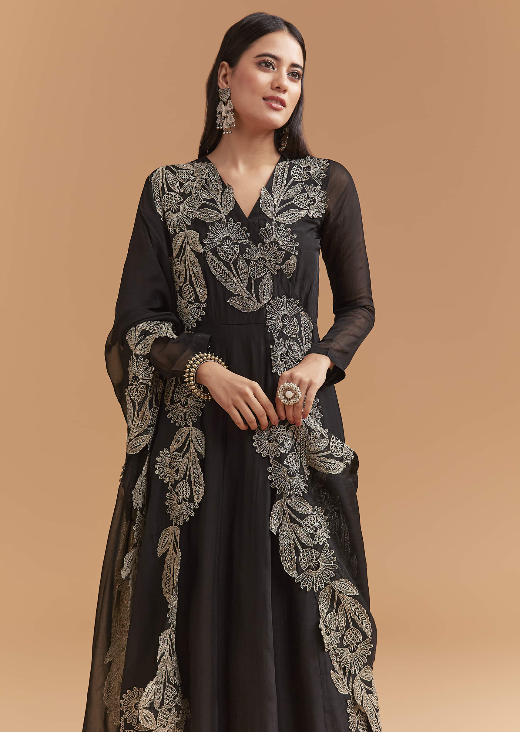 Black Organza Kurta Set With Intricate Zari Embroidery - Image 4
