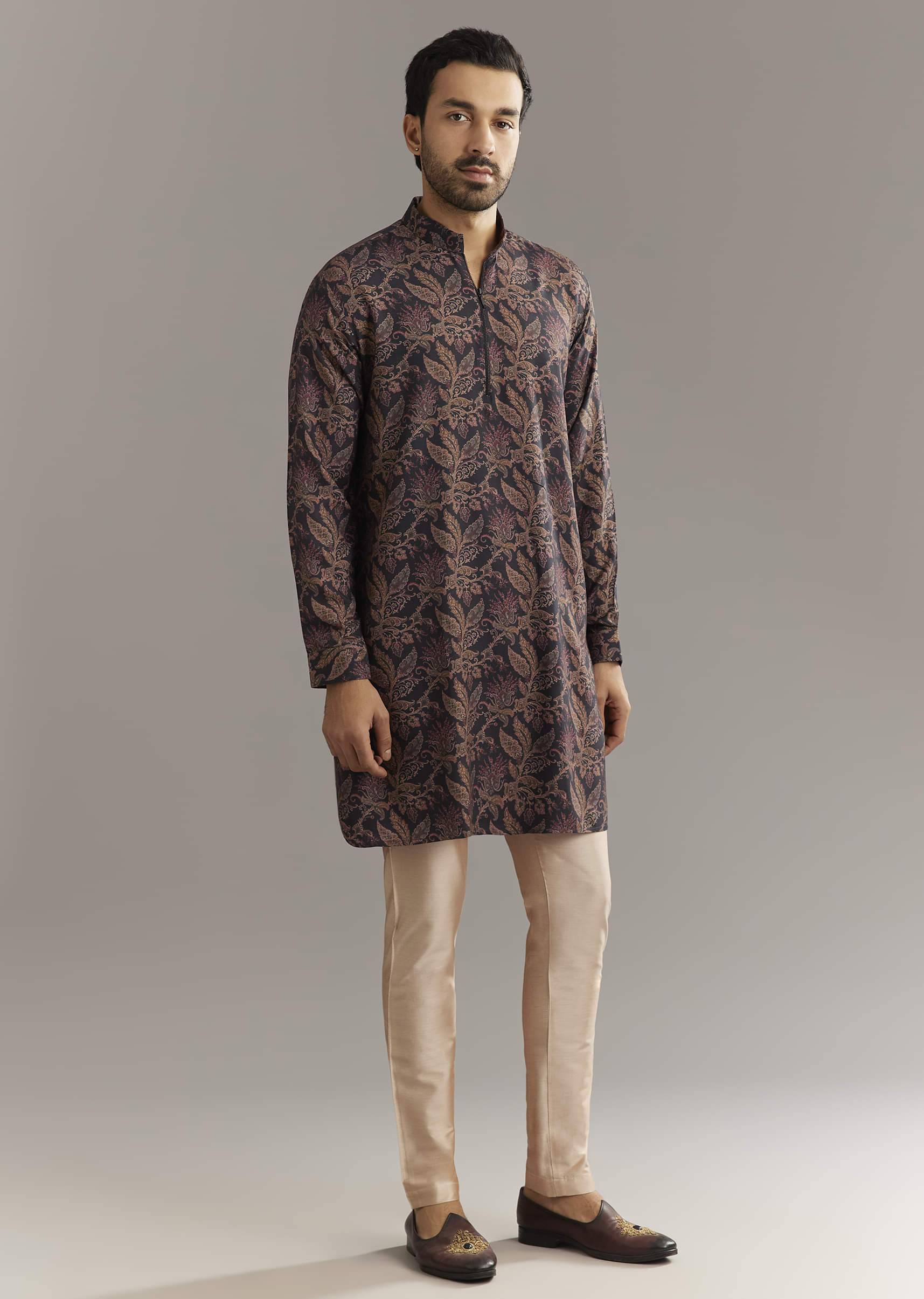 Black Pashmina Silk Kurta Set With Vine Prints - Image 2