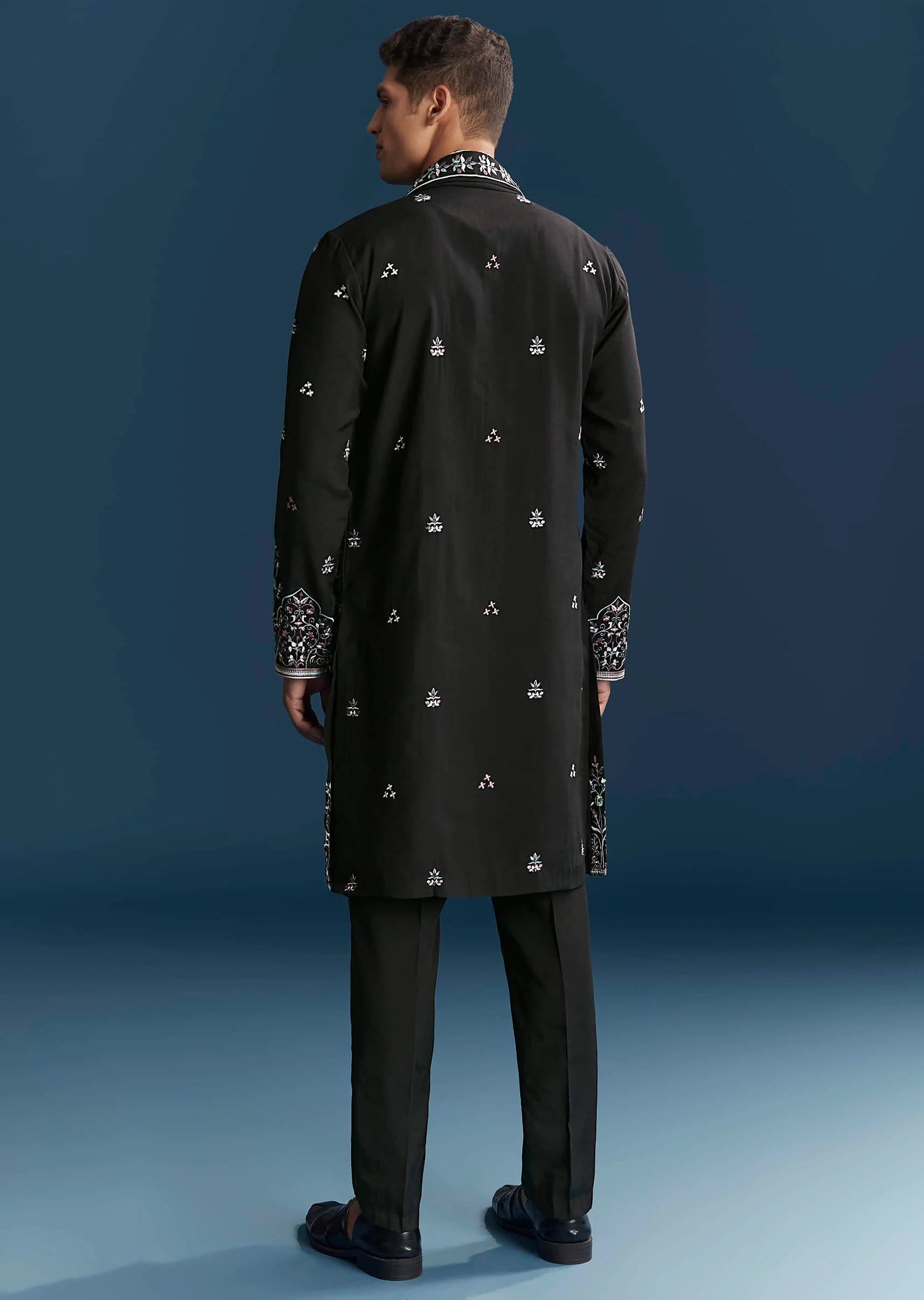 Black Silk Kurta Set For Men With Floral And Geometric Embroidery - Image 5