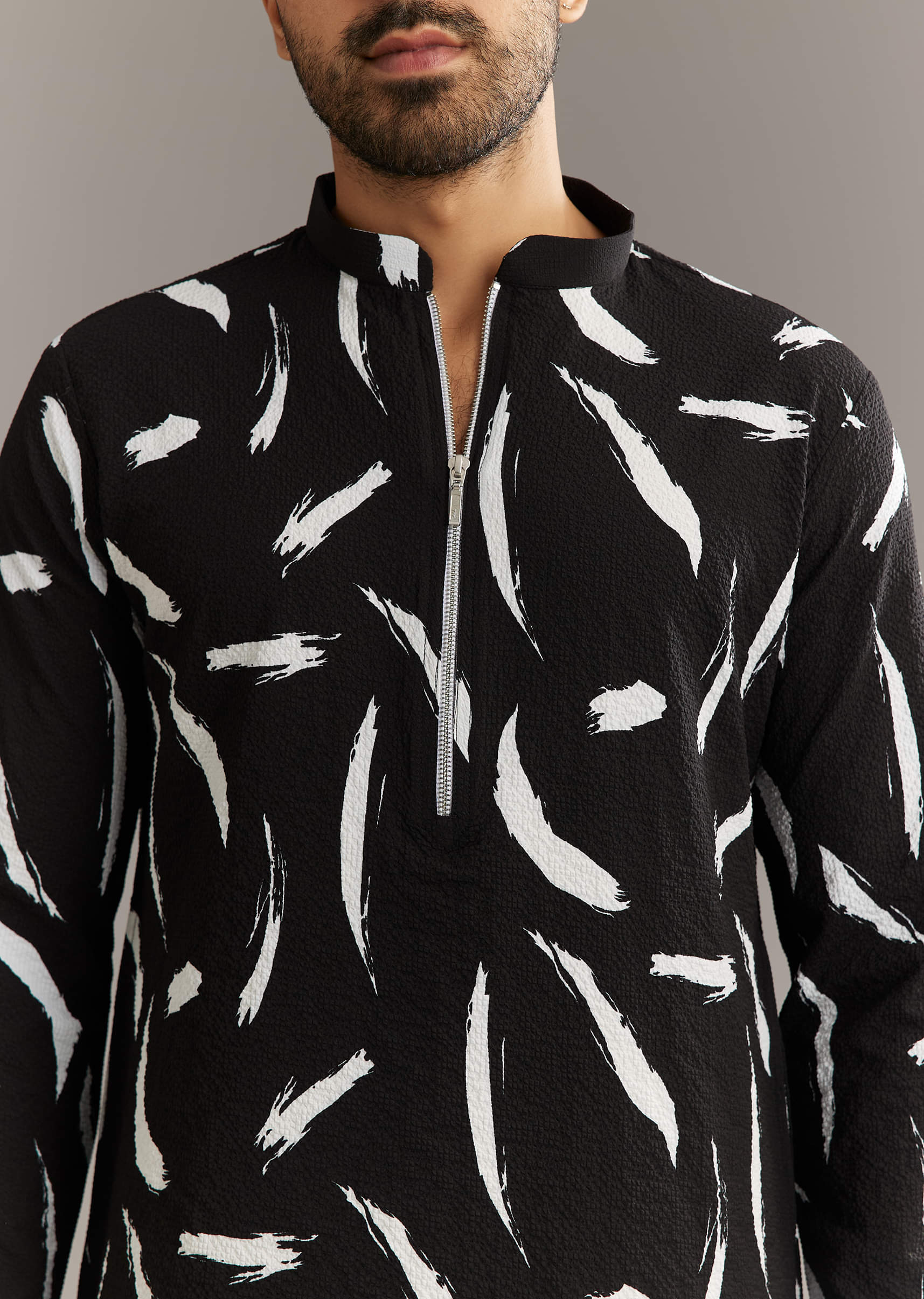 Black Silk Kurta Set With Abstract Prints - Image 3