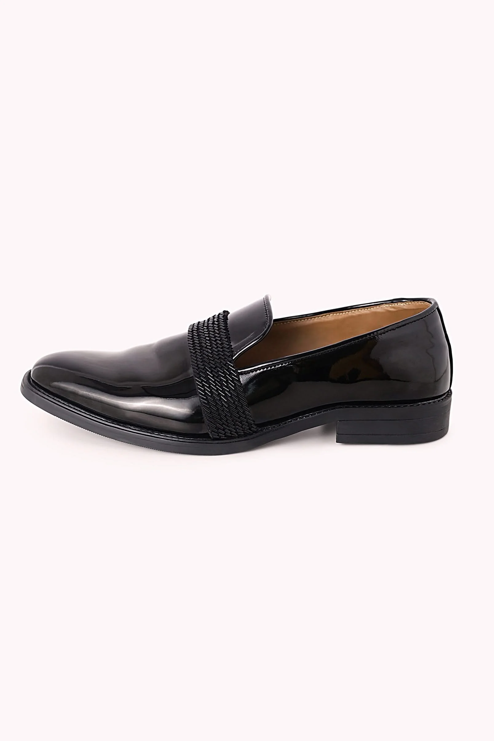 Black Textured Juttis - Image 4