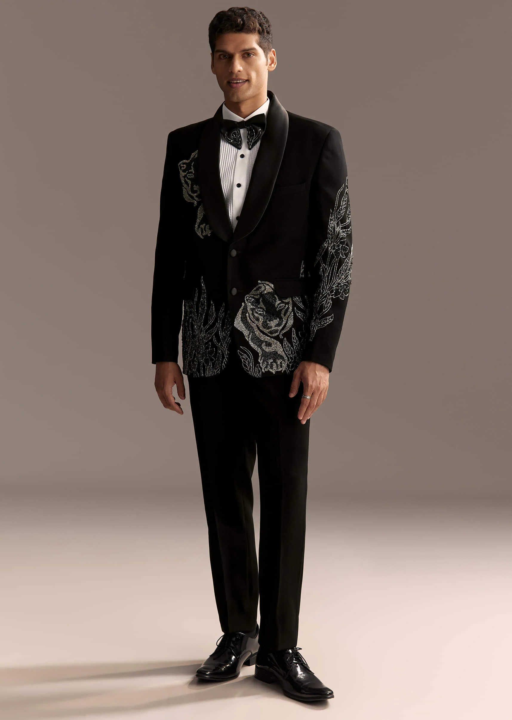 Black Tuxedo For Men With Cut Dana And Beads Embroidery - Image 3