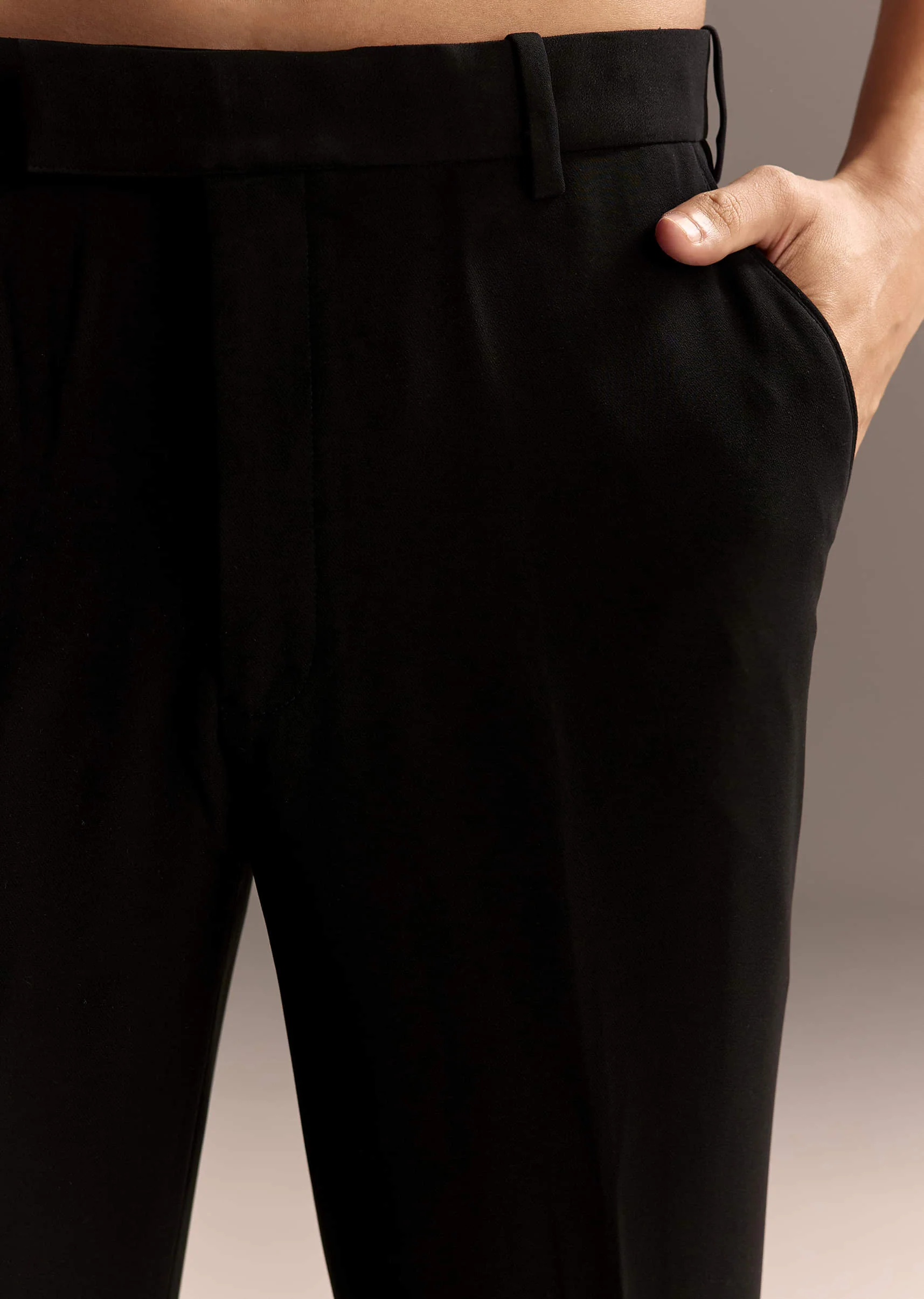 Black Tuxedo For Men With Embellished Embroidery - Image 7