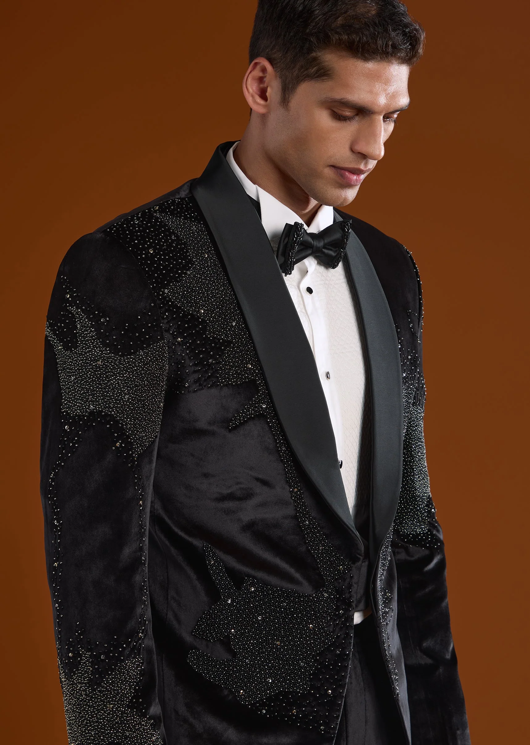 Black Velvet Mens Tuxedo Contemporary Style - Image 3