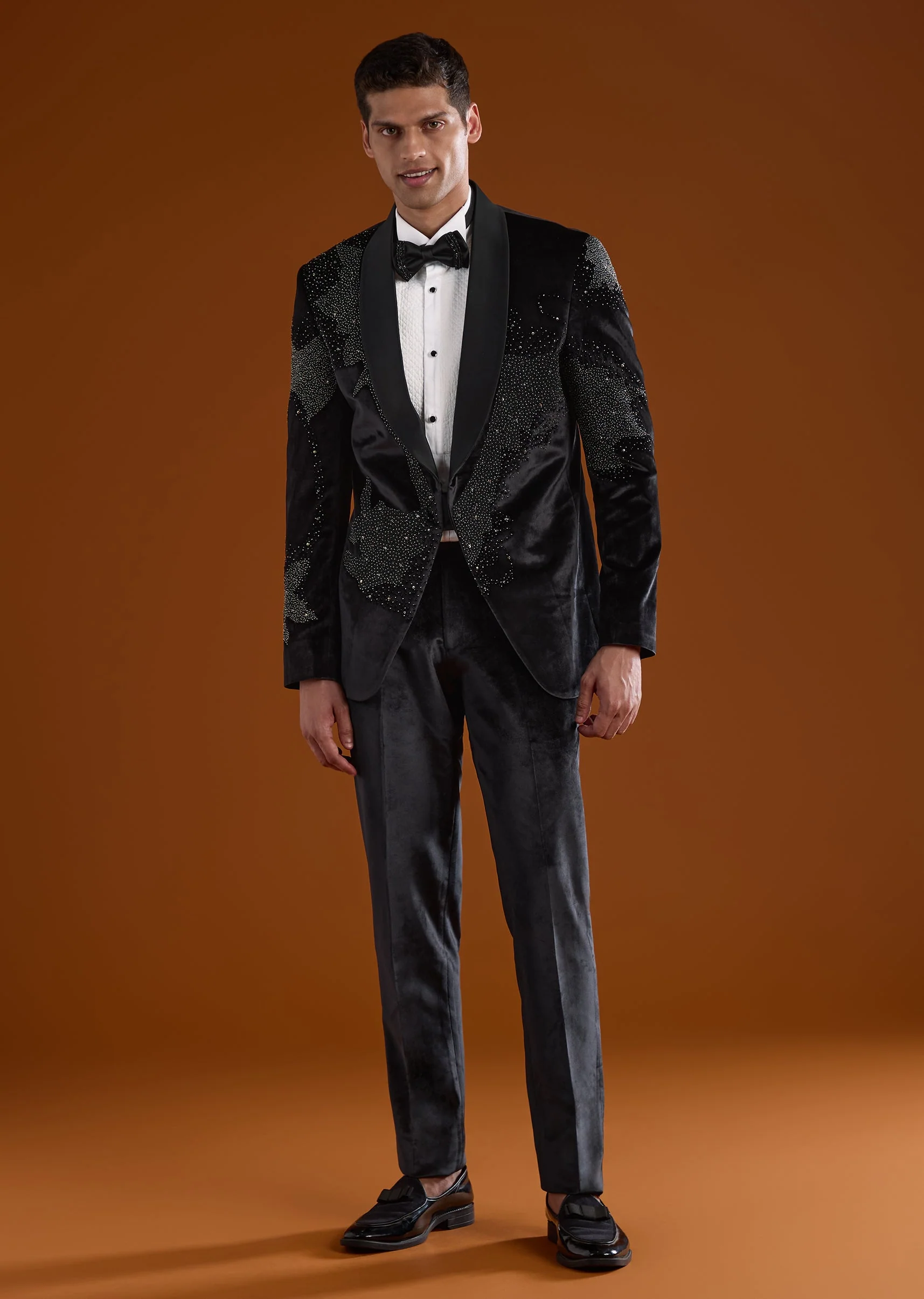 Black Velvet Mens Tuxedo Contemporary Style - Image 4