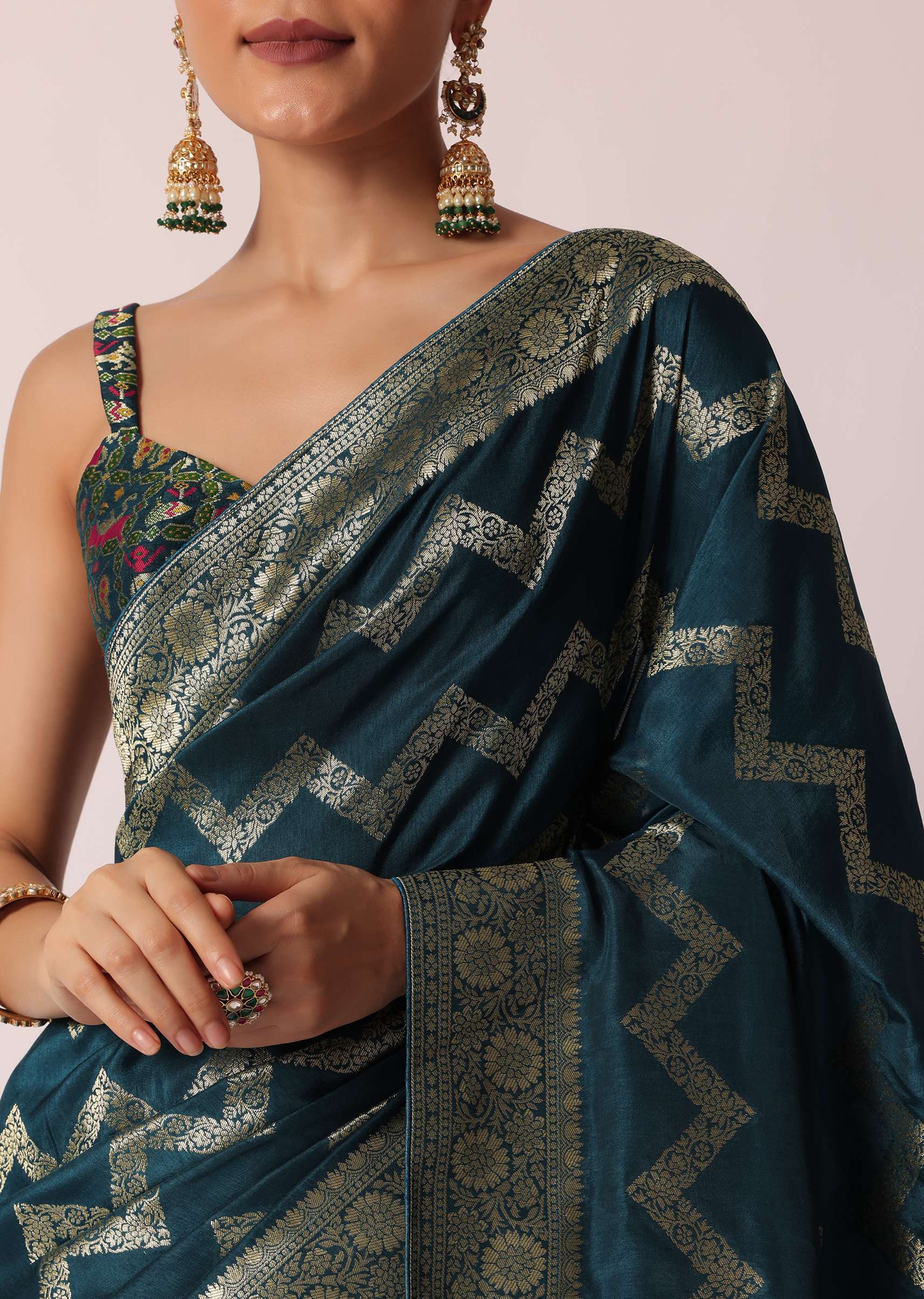 Blue Banarasi Silk Saree With Meenakari Work And Unstitched Blouse Piece - Image 5