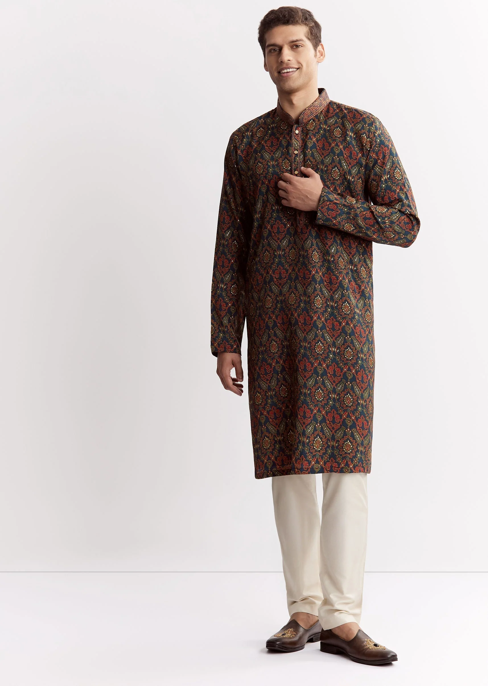 Blue Chanderi Printed Kurta Set With Mandarin Collar - Image 2