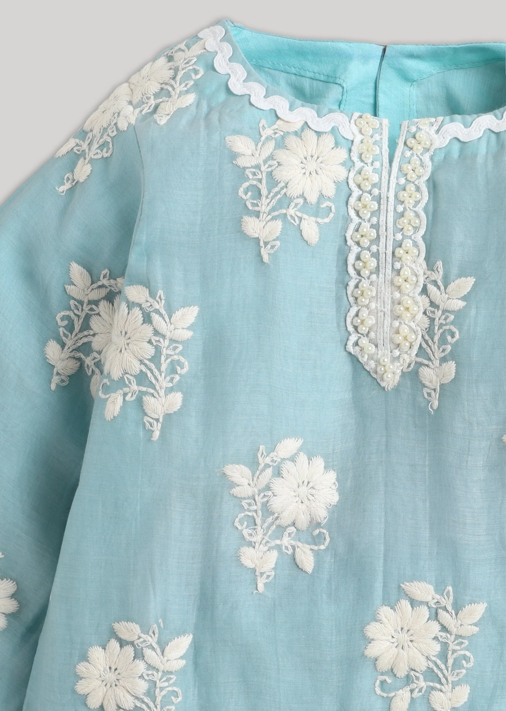 Blue Chanderi Salwar Suit With Subtle Resham Work - Image 4