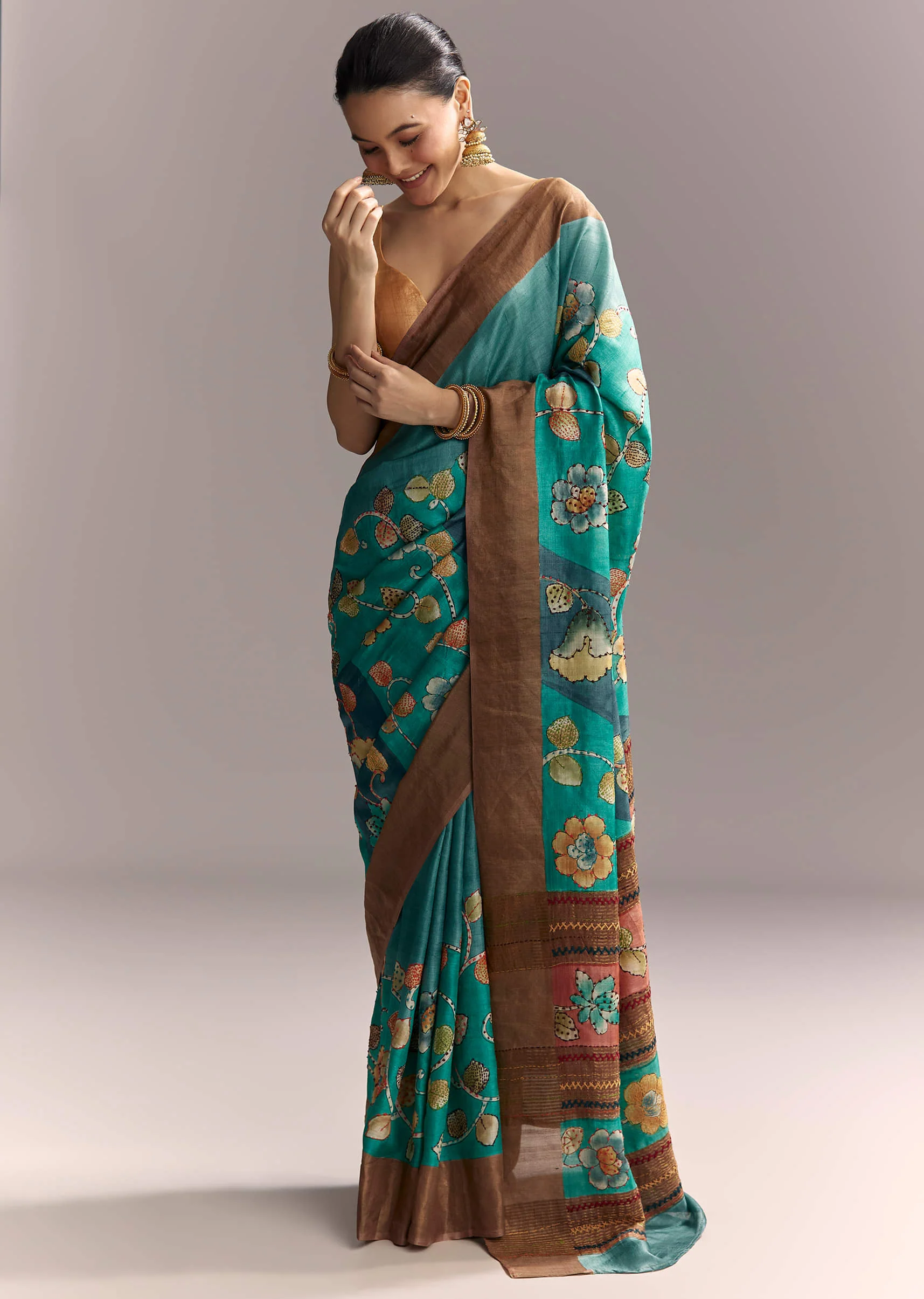 Blue Cotton Silk Hand Painted Saree With Brown Border - Image 3