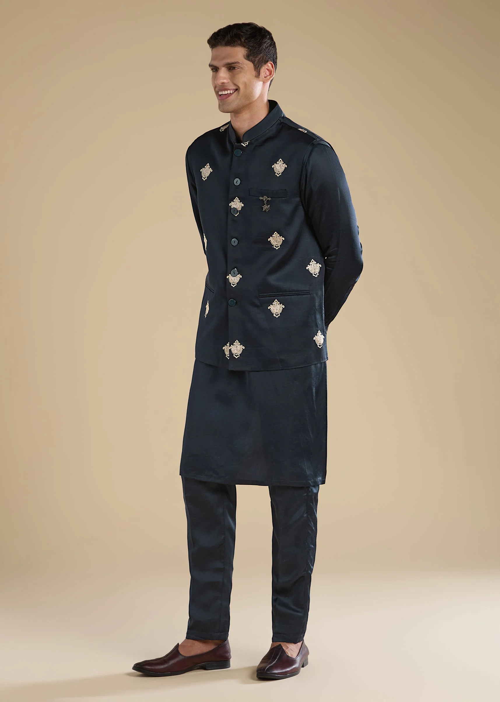Blue Embroidered Kurta Set With Pants - Image 3