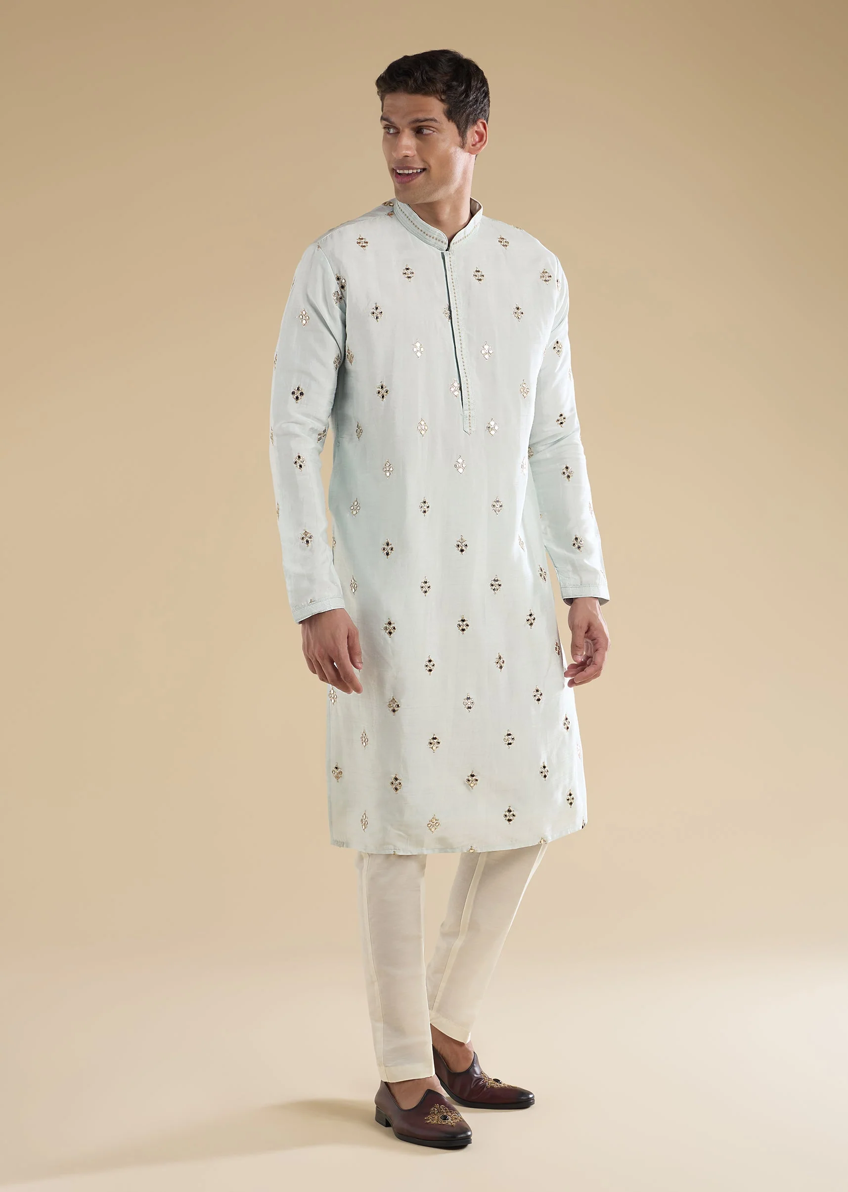 Blue Mirror Detail Kurta Set - Image 3