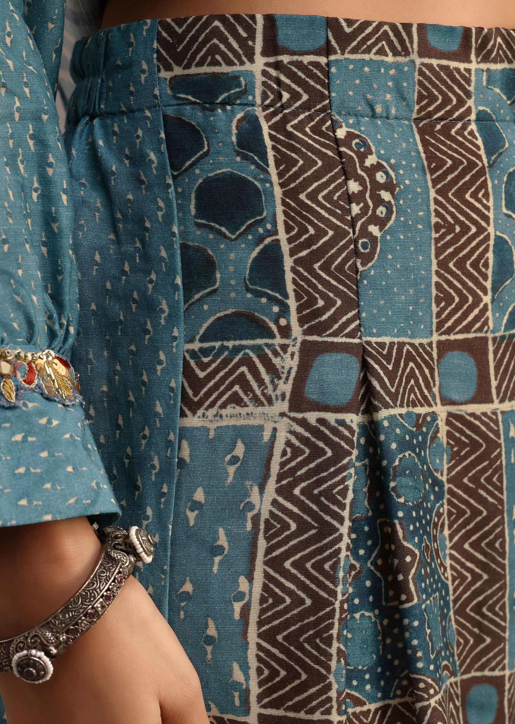 Blue Printed Kurti With Palazzo Set - Image 6